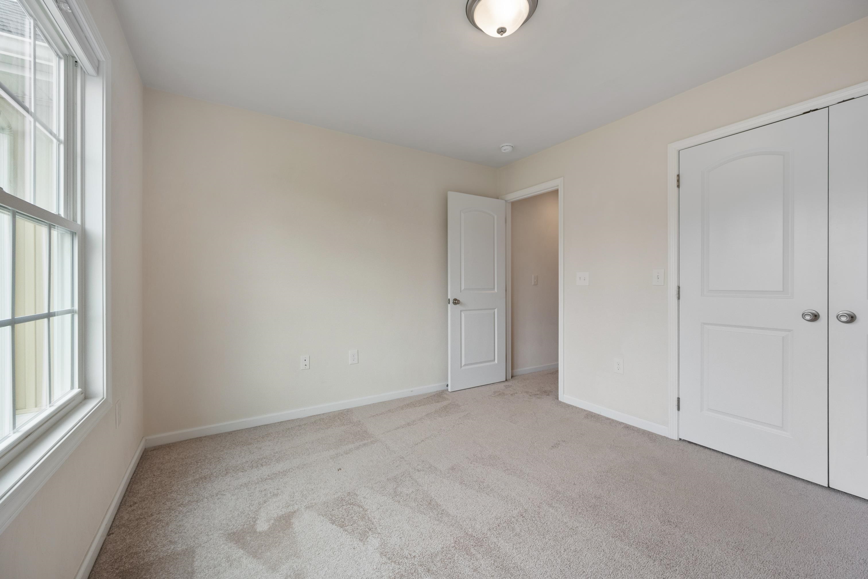 1140 CROSSCREEK Drive