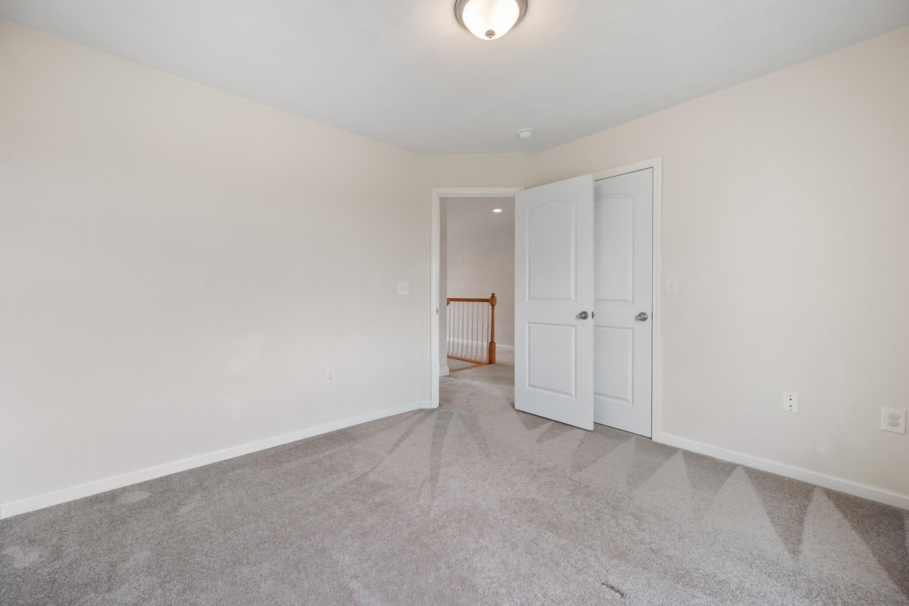 1140 CROSSCREEK Drive