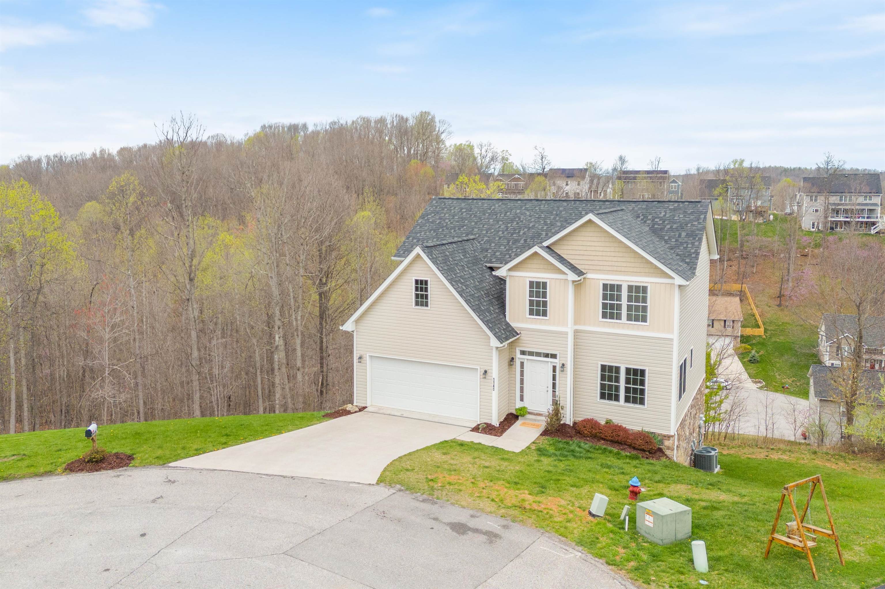 1140 CROSSCREEK Drive
