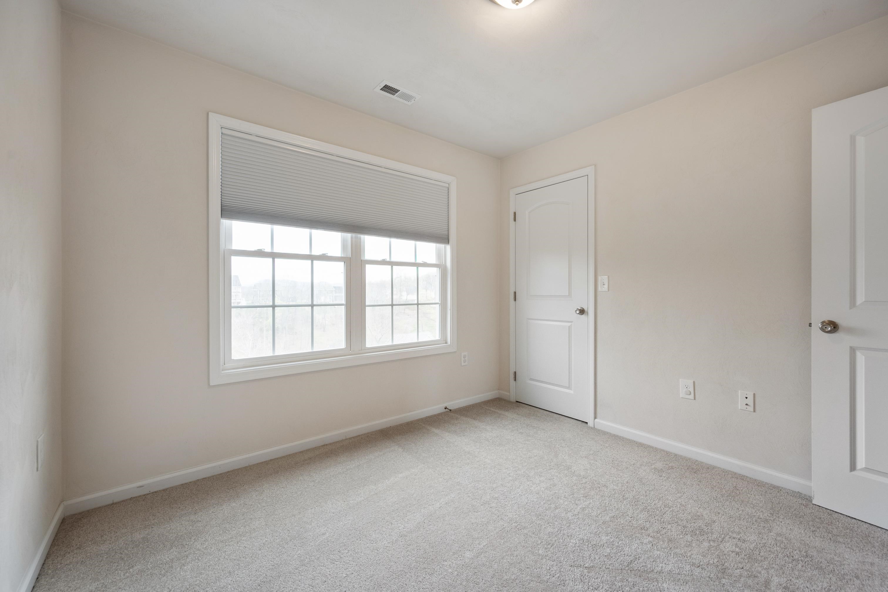 1140 CROSSCREEK Drive