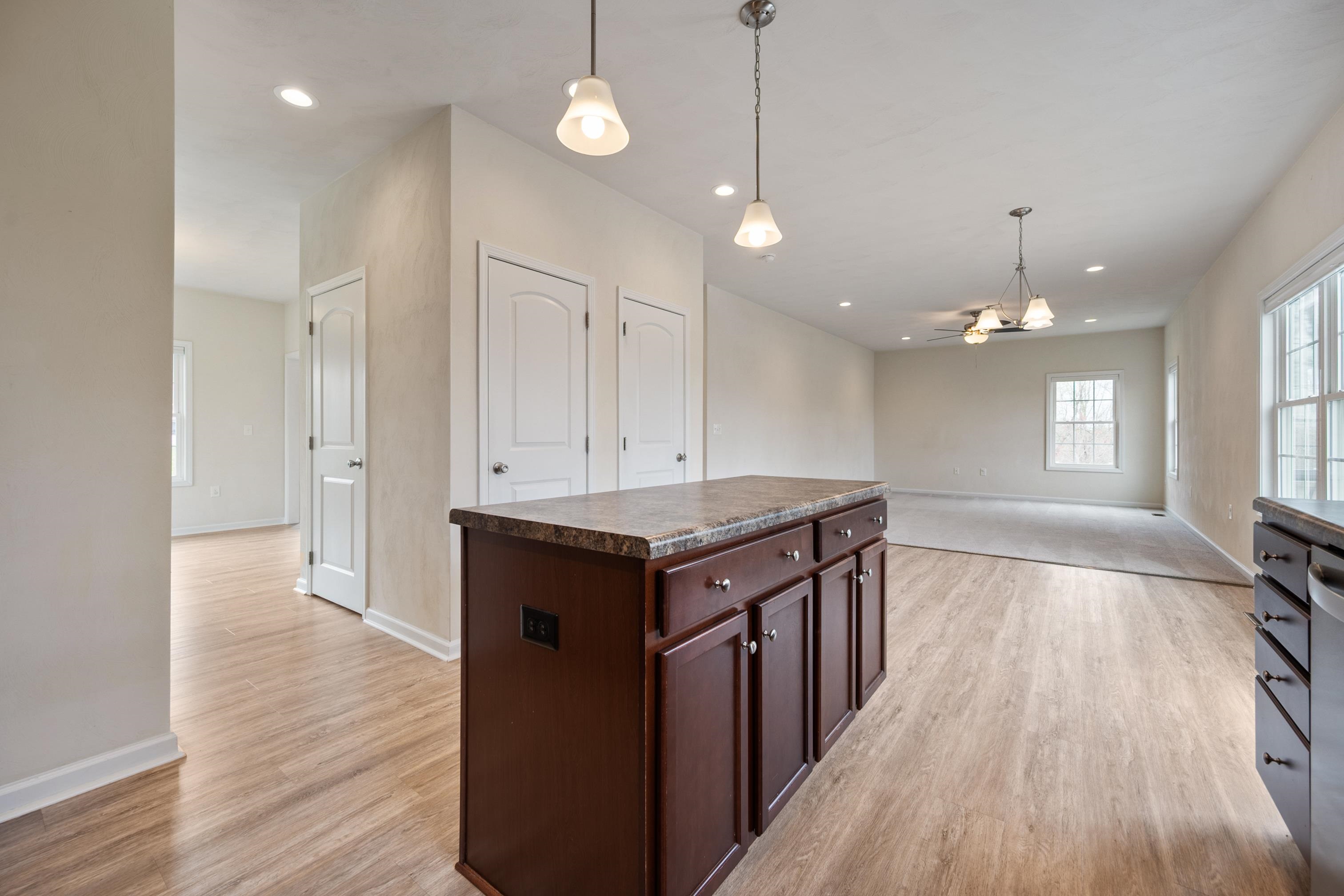1140 CROSSCREEK Drive