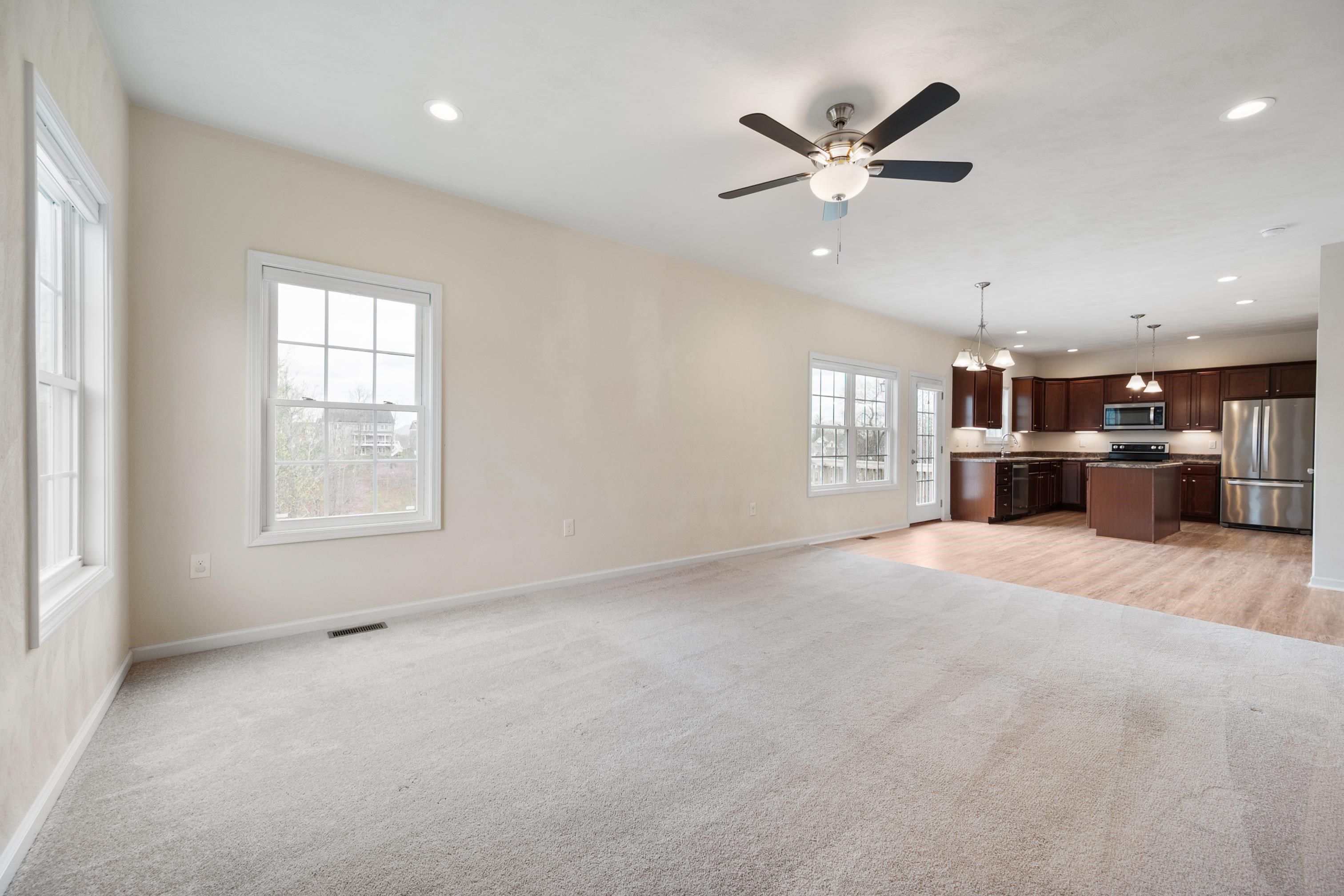 1140 CROSSCREEK Drive