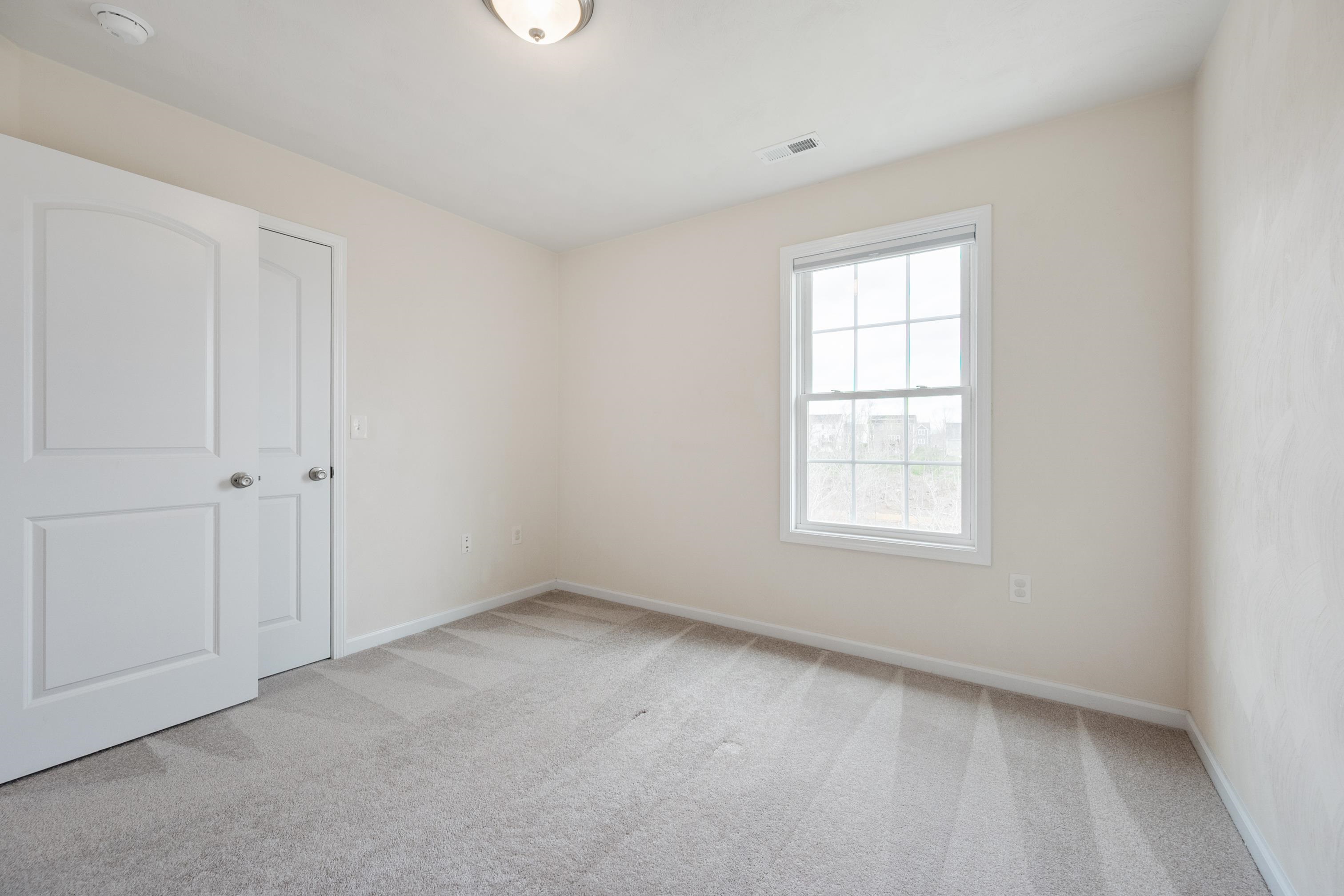 1140 CROSSCREEK Drive