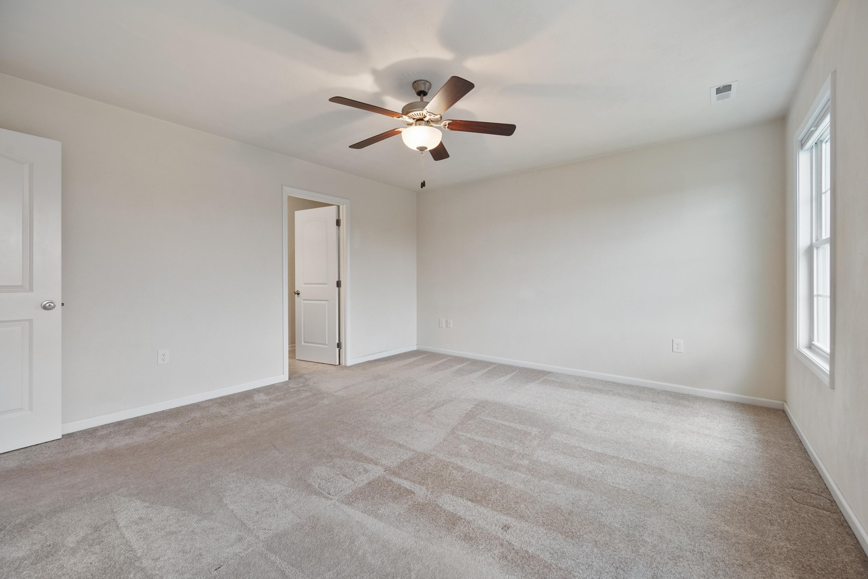 1140 CROSSCREEK Drive