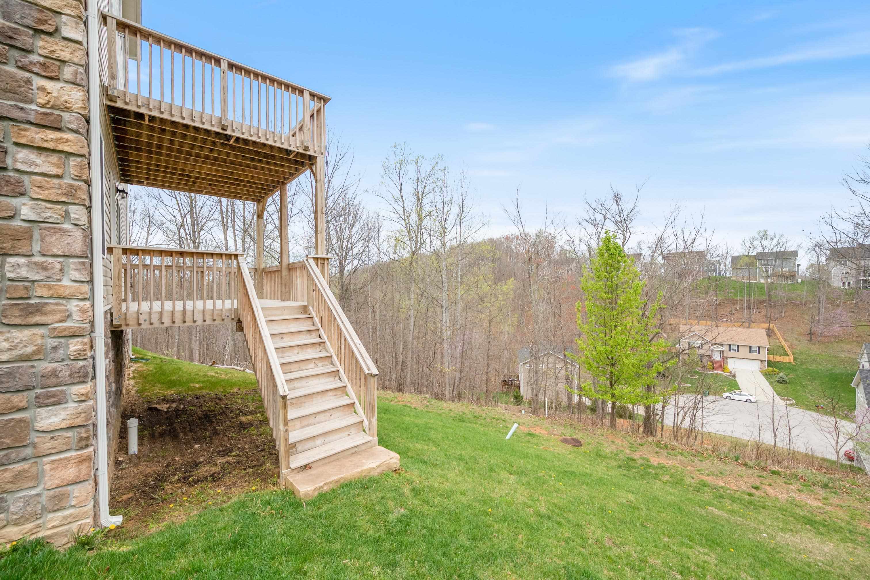 1140 CROSSCREEK Drive