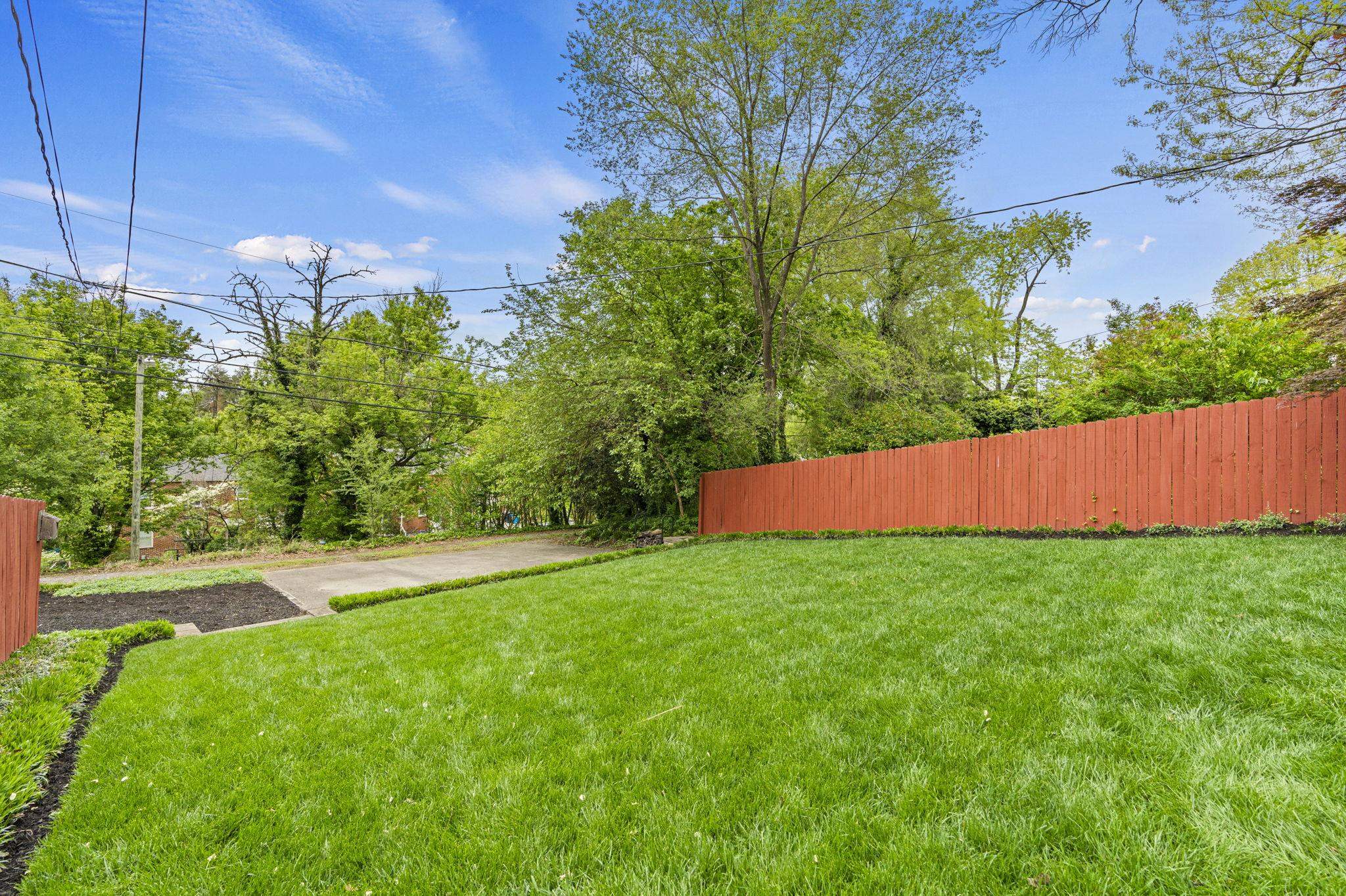 2423 Laburnum Avenue