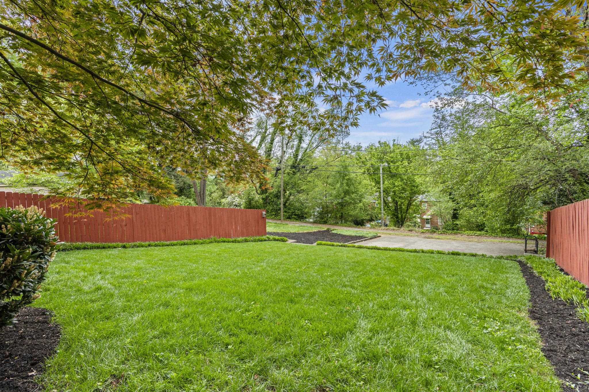 2423 Laburnum Avenue