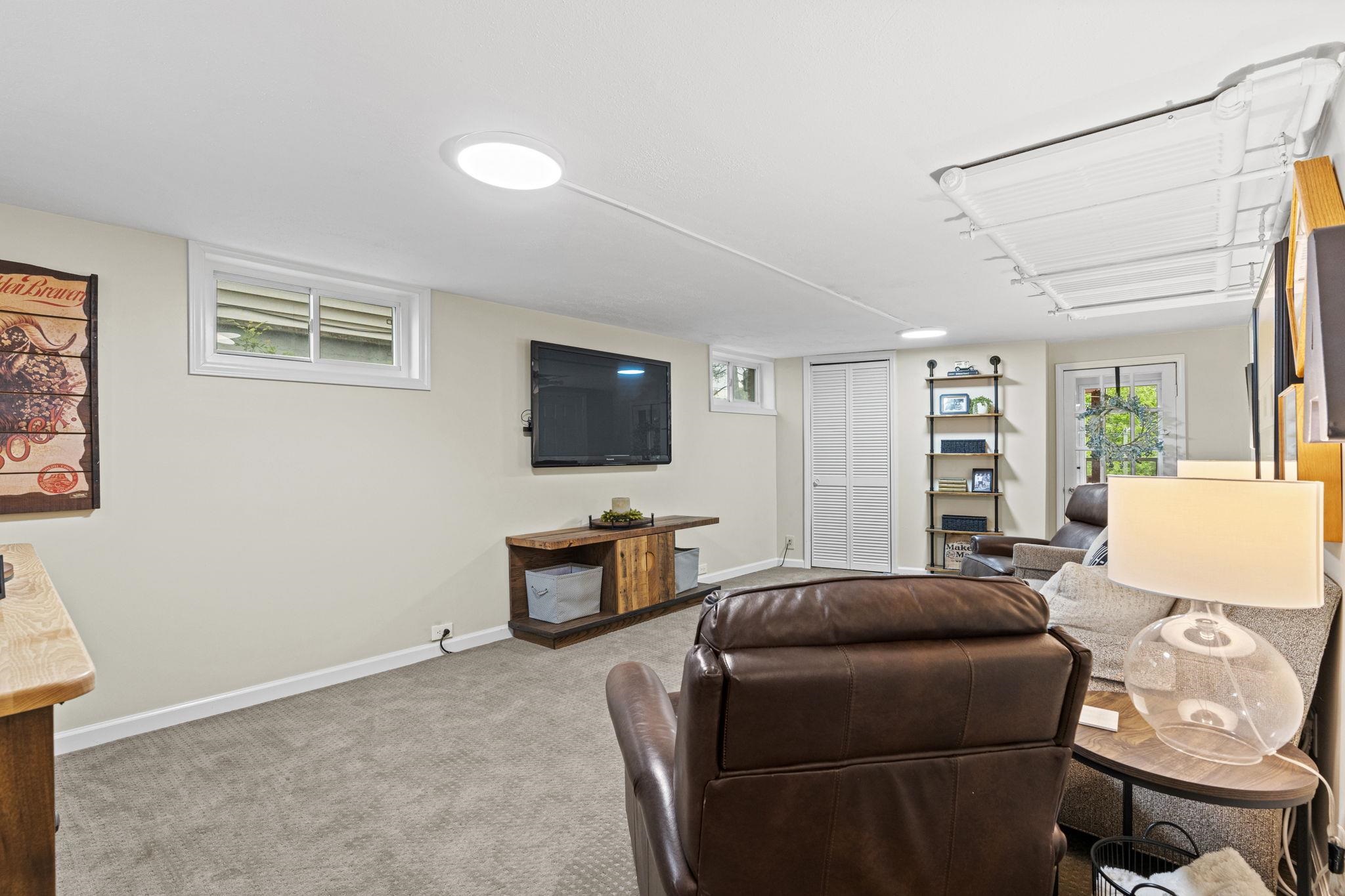 2423 Laburnum Avenue
