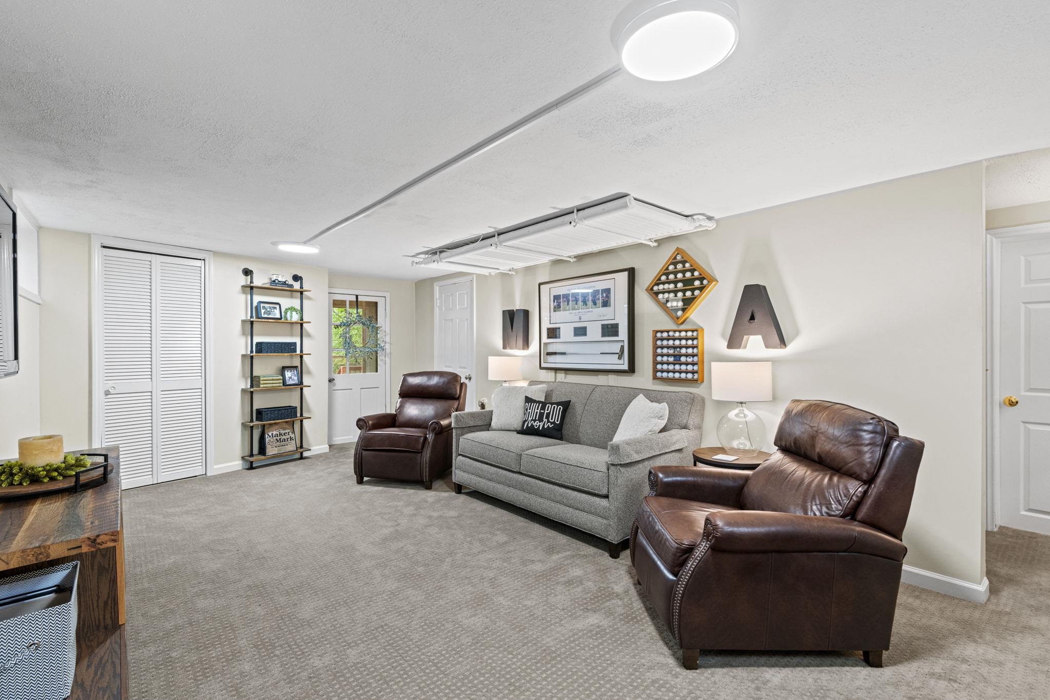 2423 Laburnum Avenue