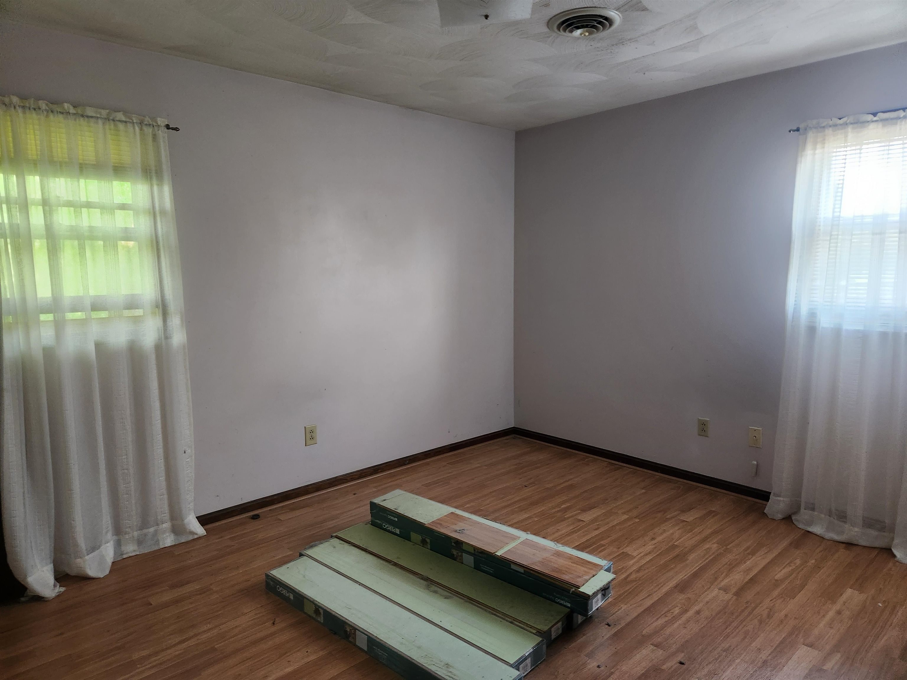 1380 STARLIGHT Court