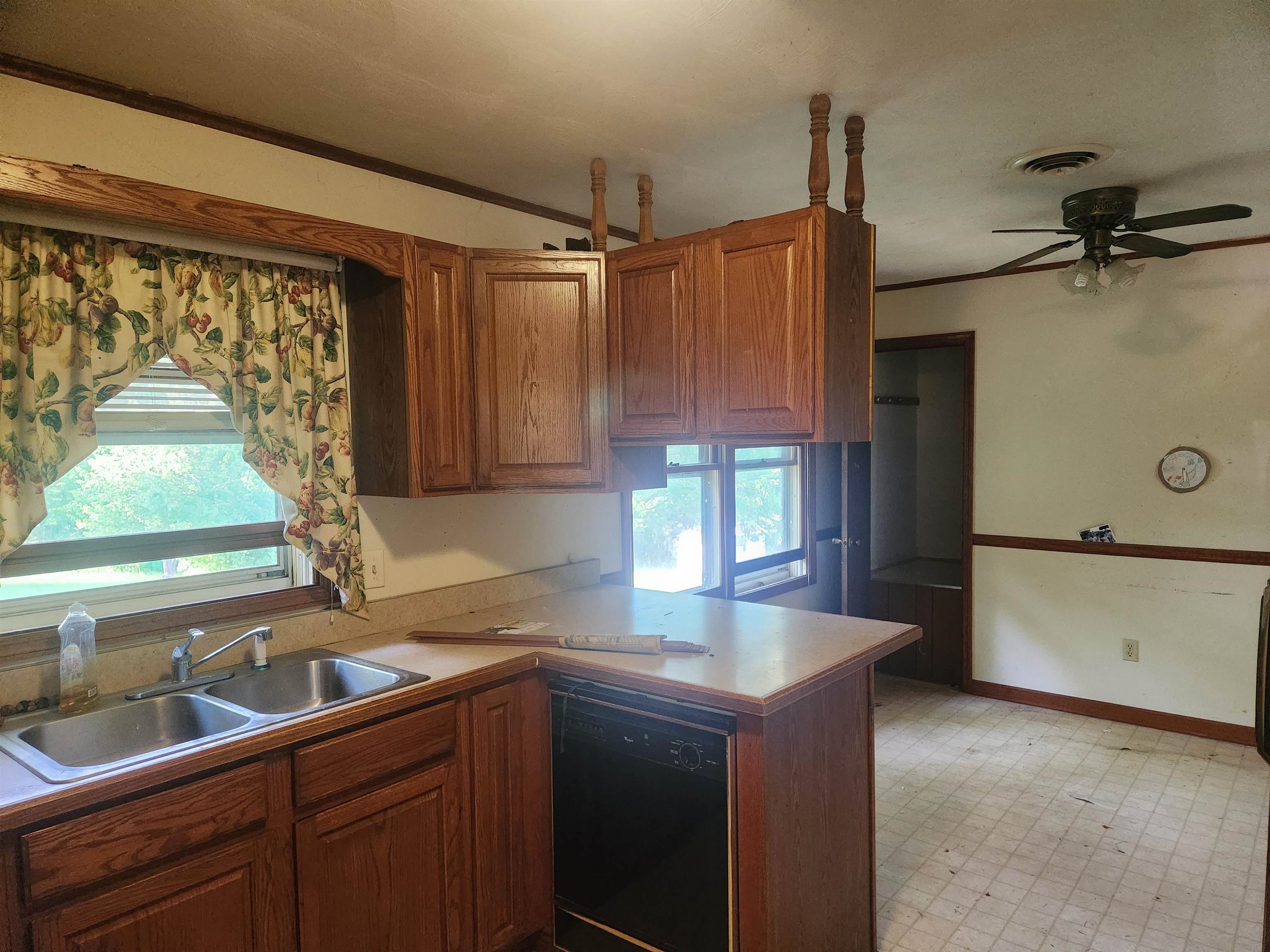 1380 STARLIGHT Court