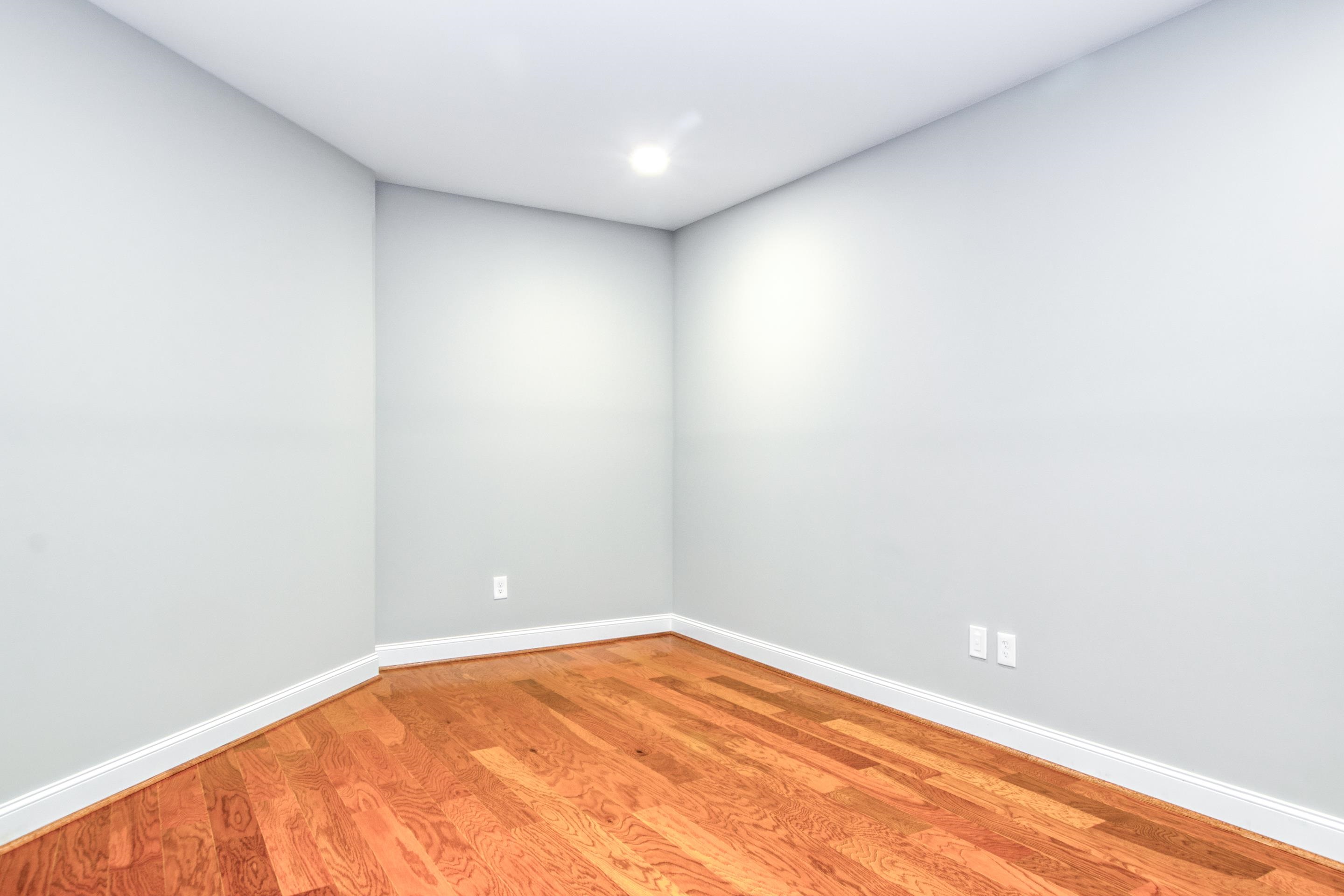2155 Lubna Drive