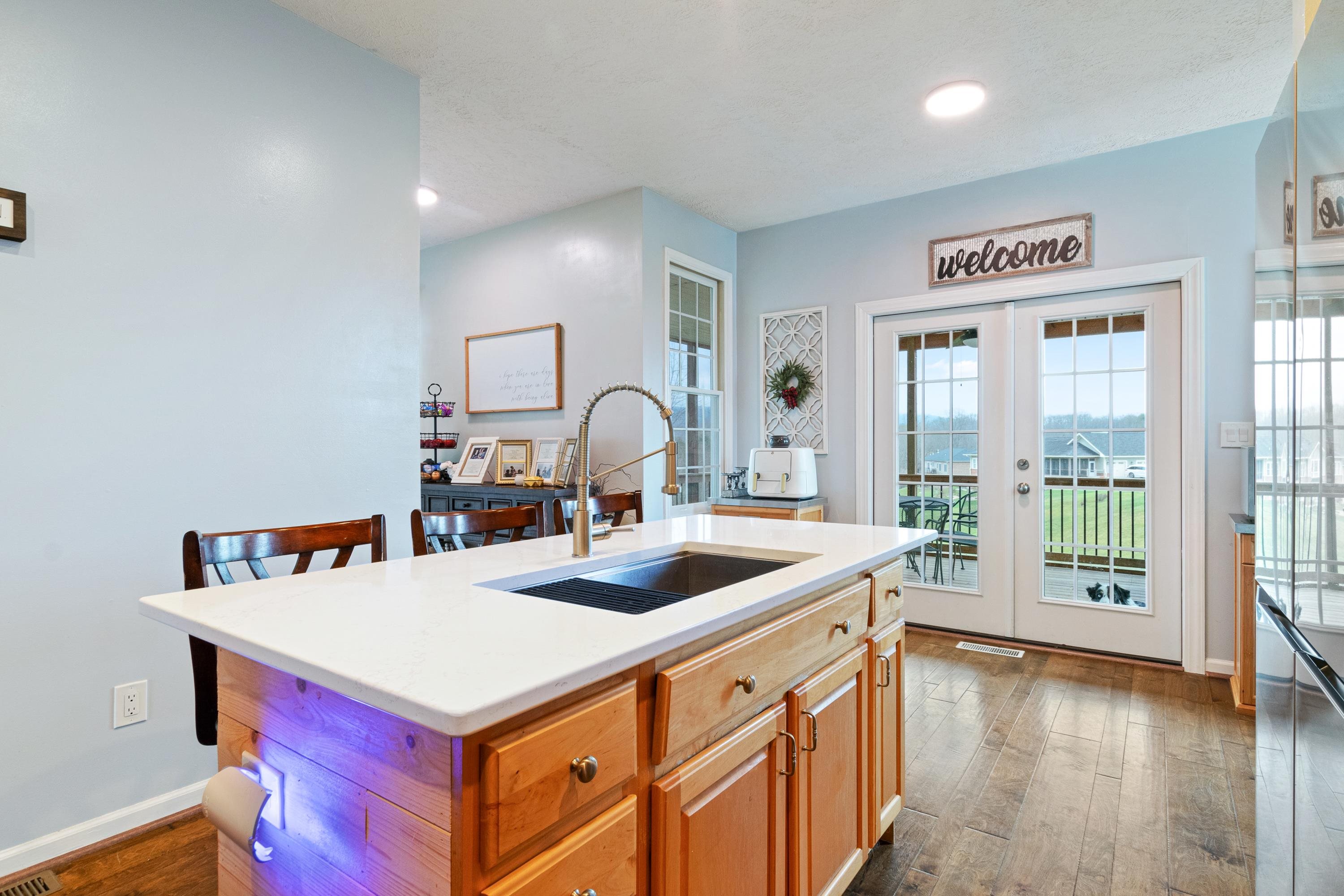 1810 Stratford View Drive