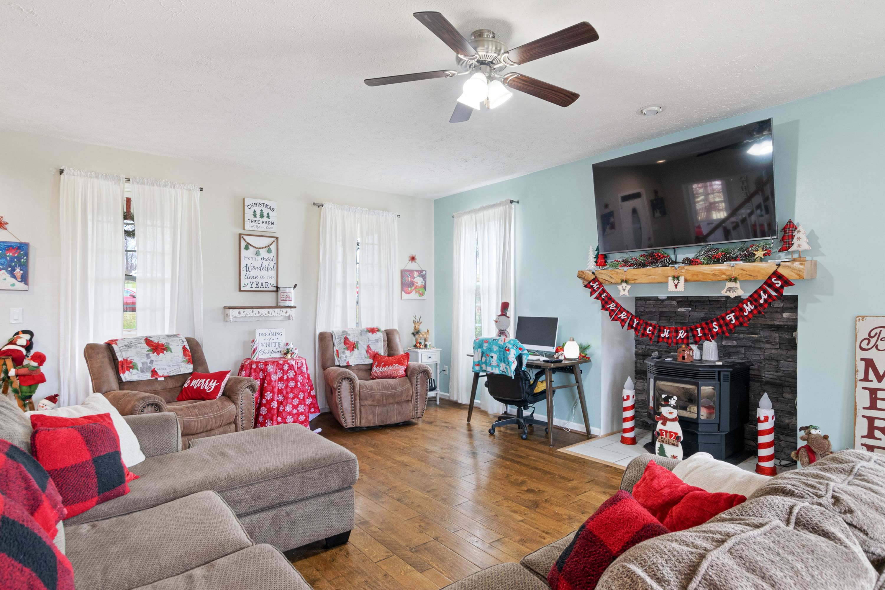 1810 Stratford View Drive