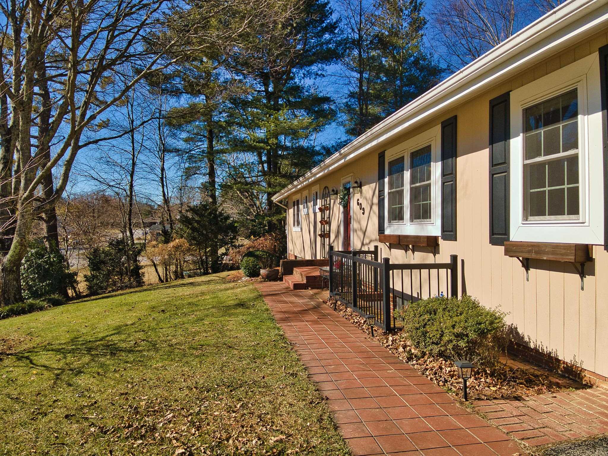 609 Watson Lane
