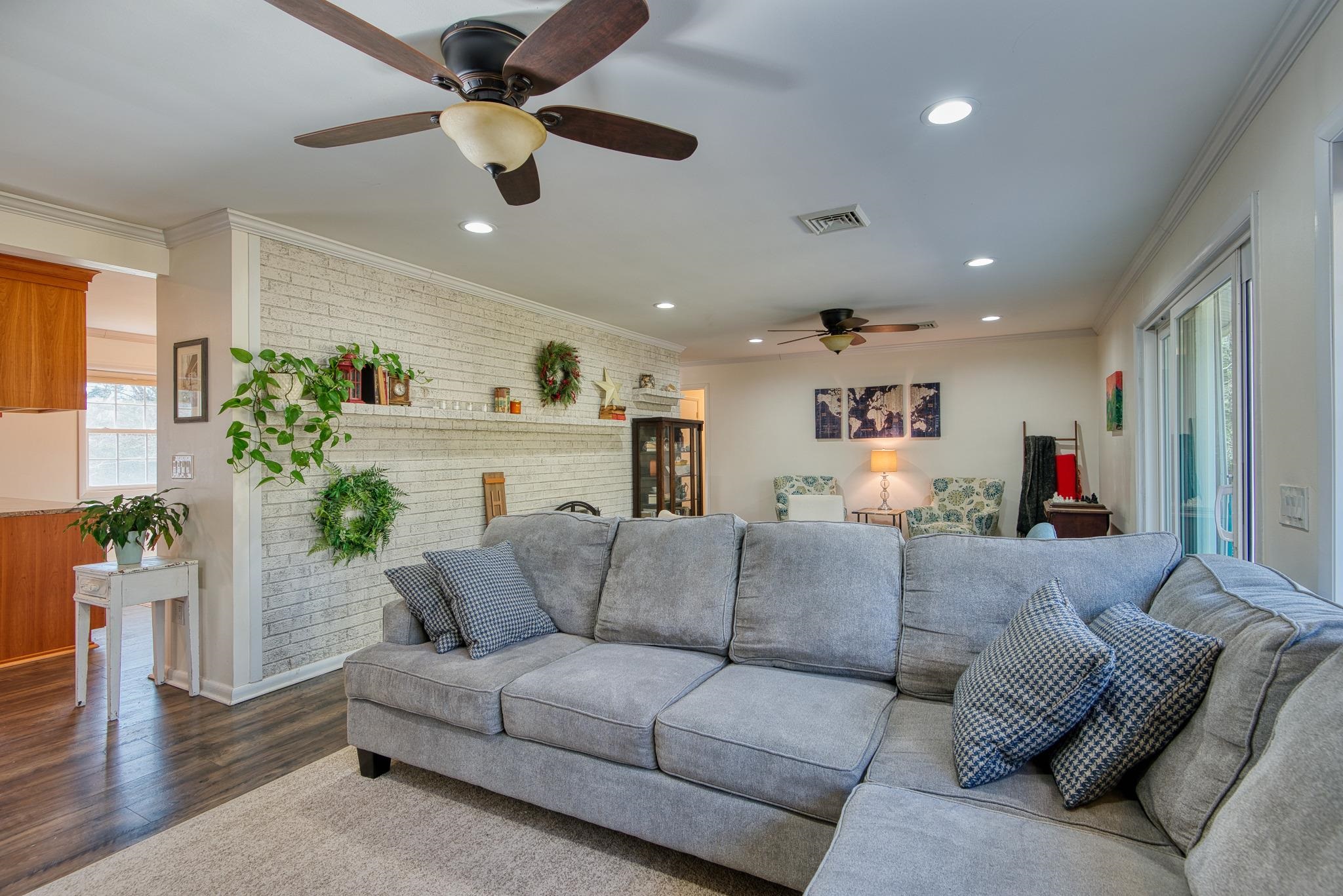 609 Watson Lane