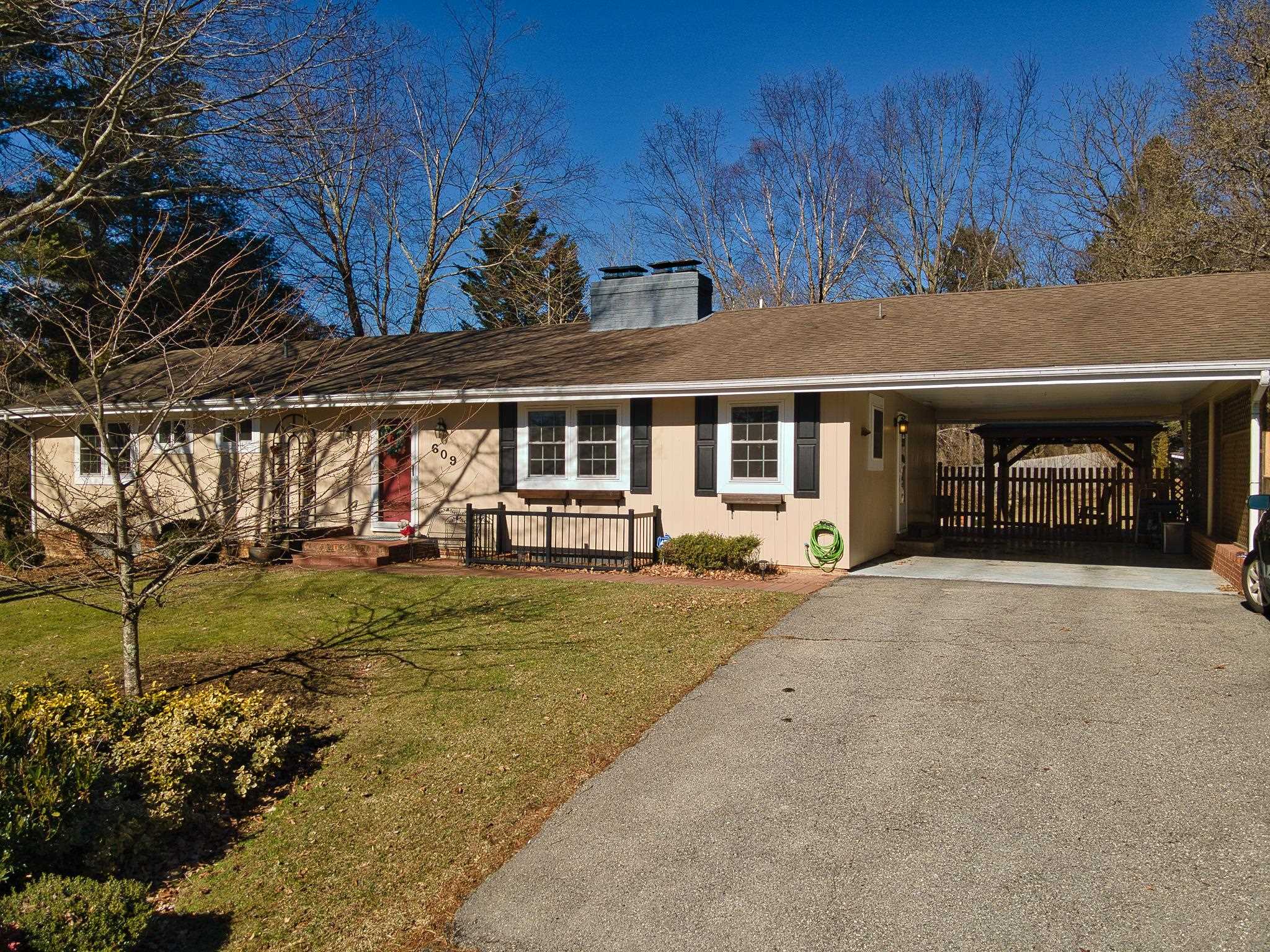 609 Watson Lane