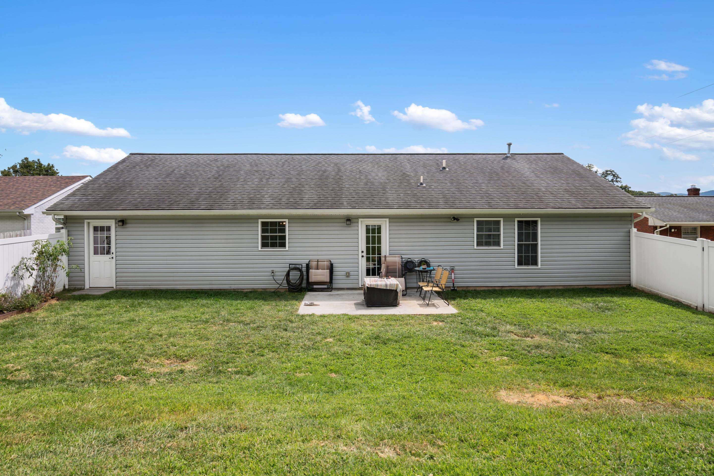 1109 Stoutamire Drive