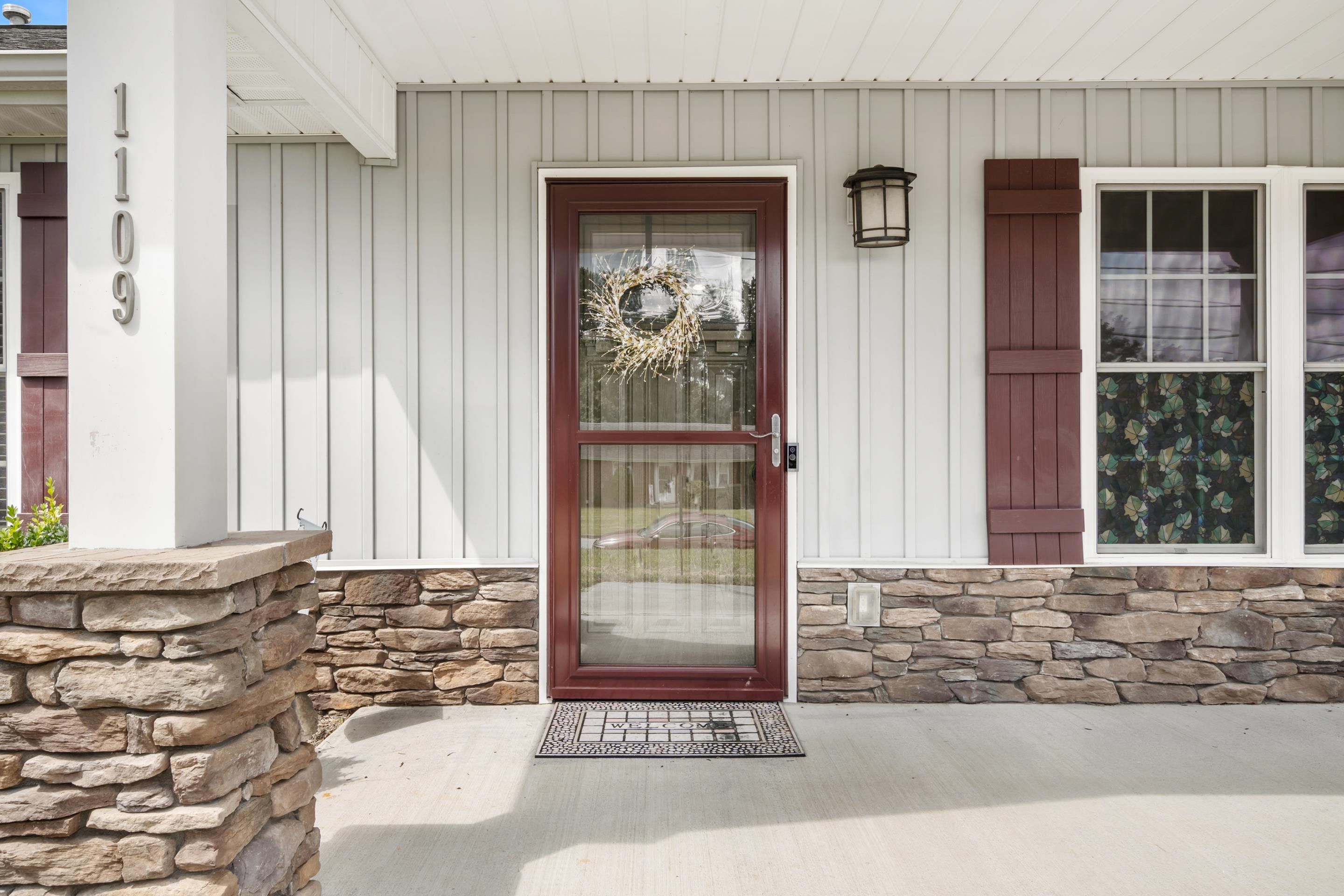 1109 Stoutamire Drive