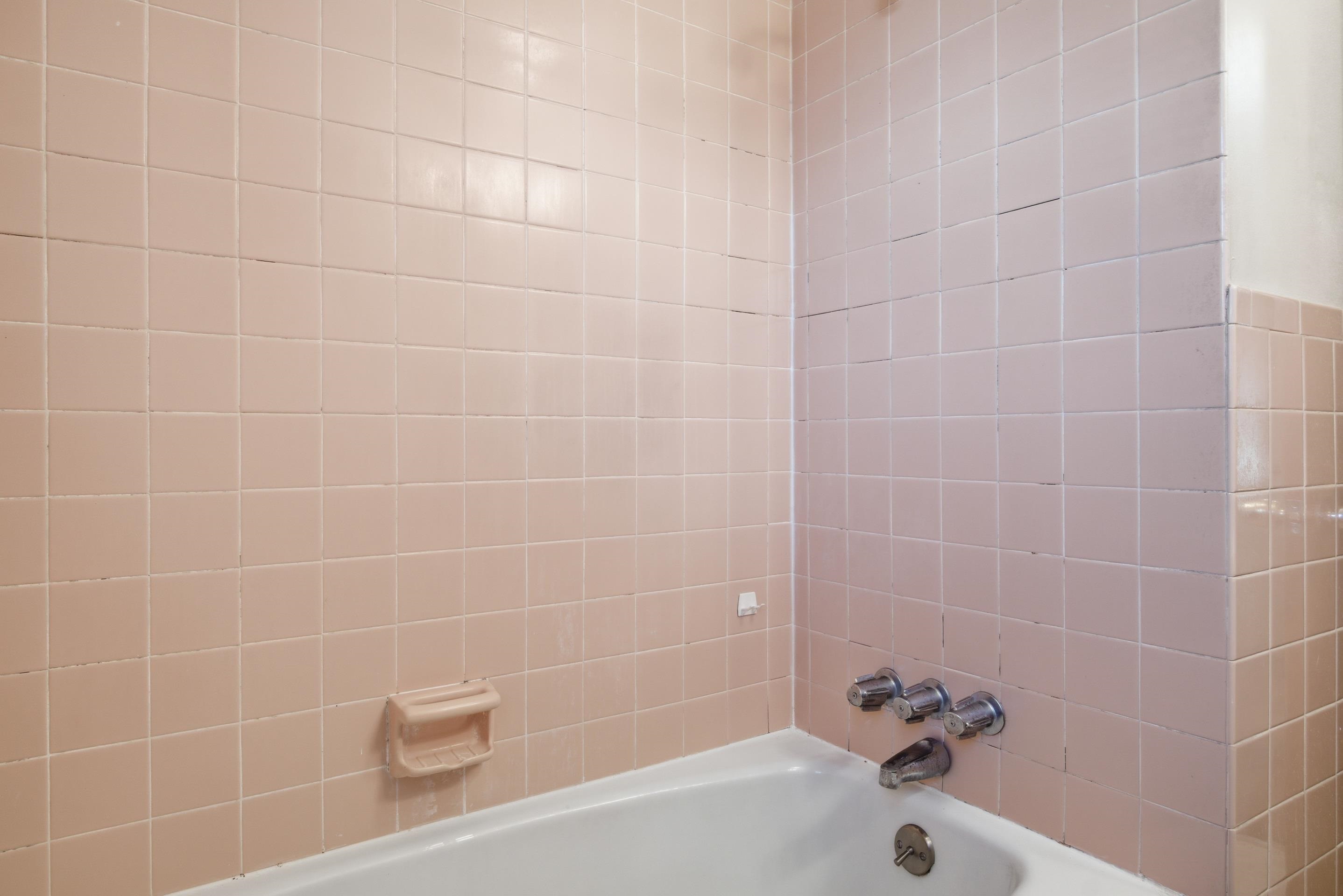 329 Vaughn Avenue