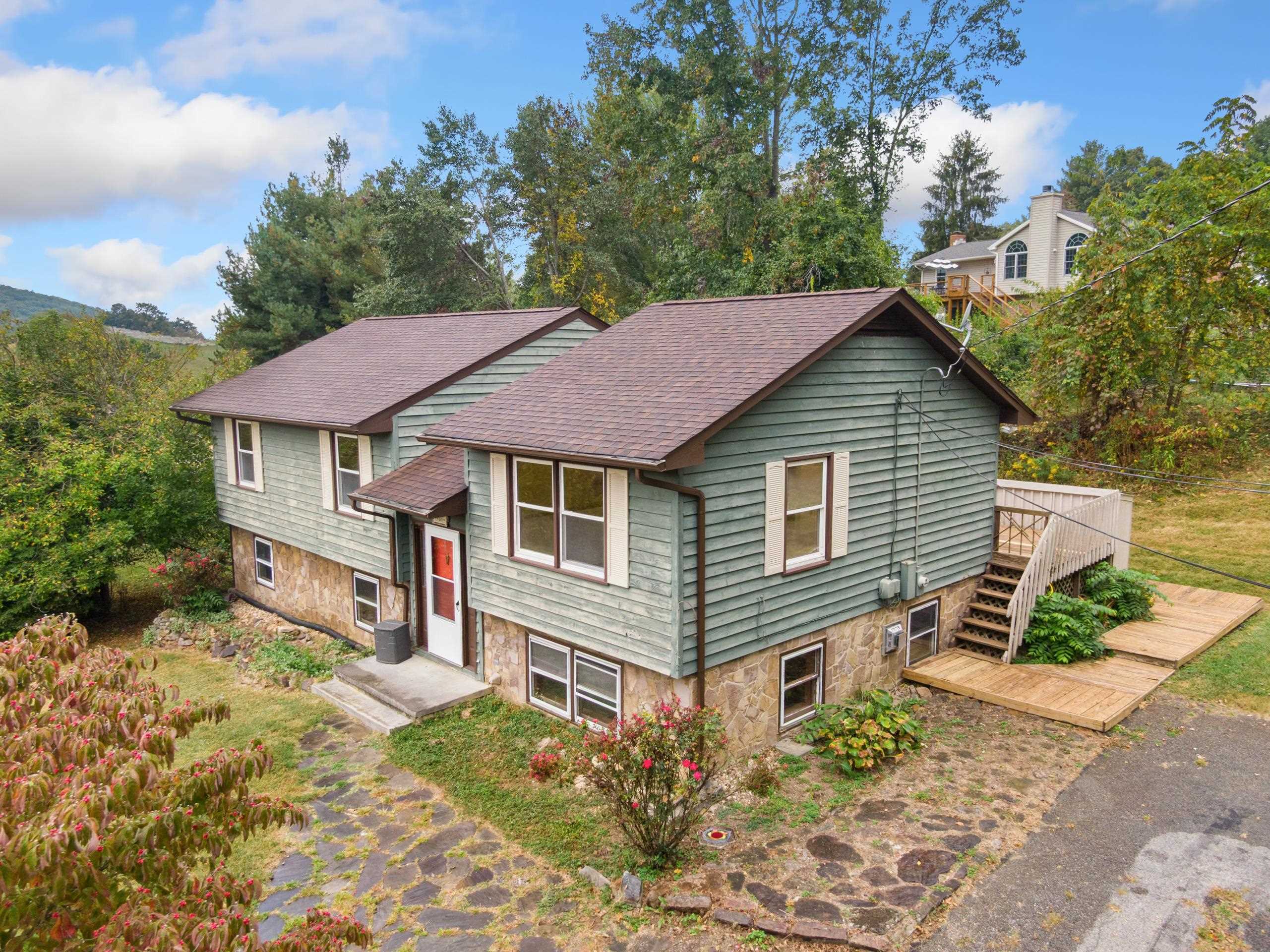 405 Overland Drive