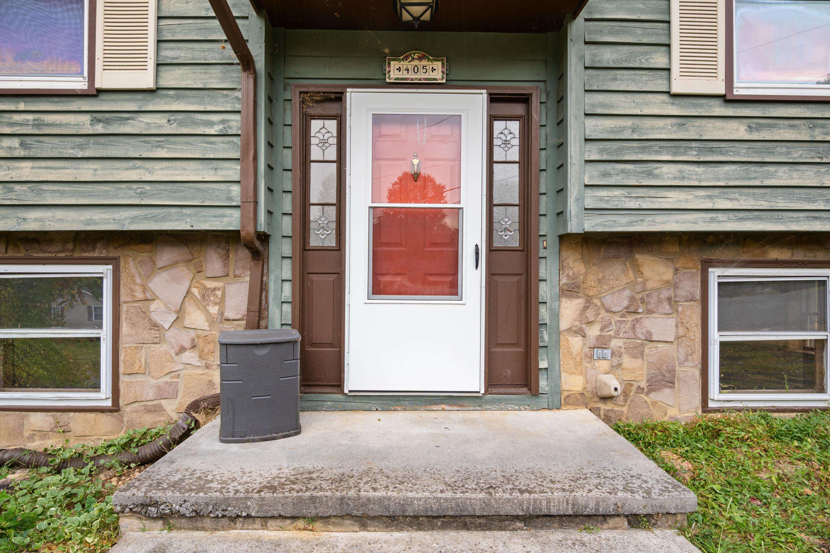 405 Overland Drive