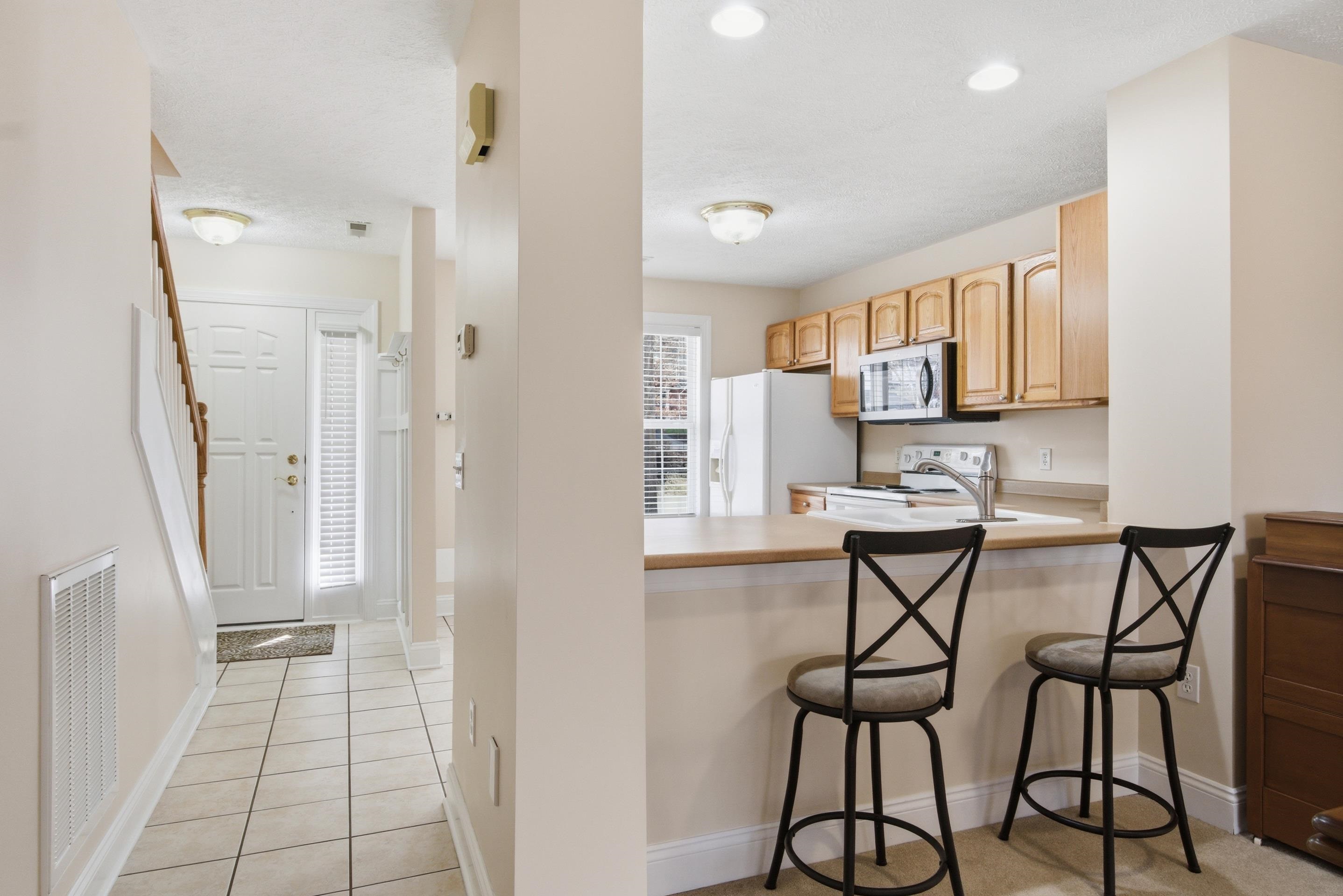565 Oaktree Boulevard