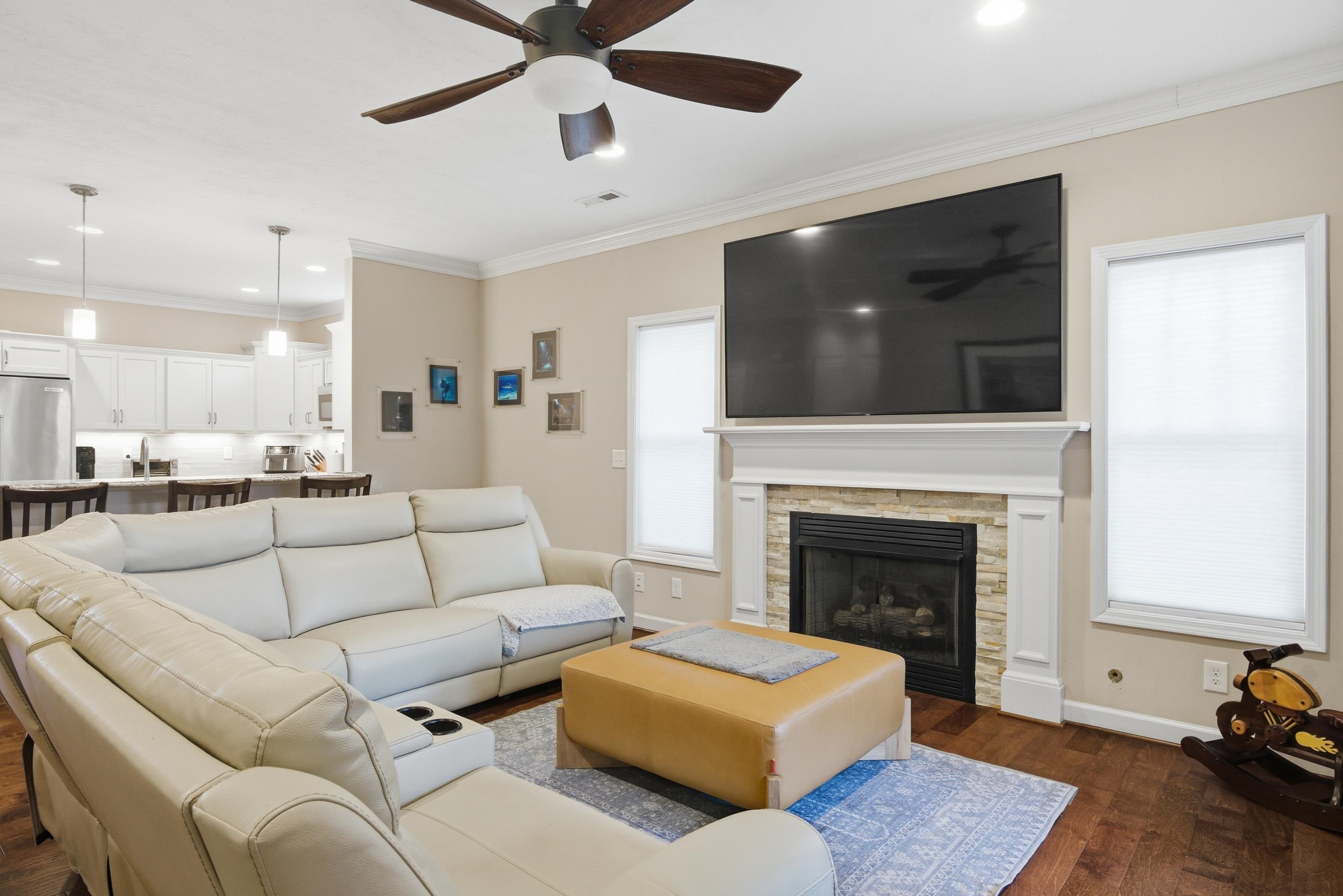 3101 Isabel Lane