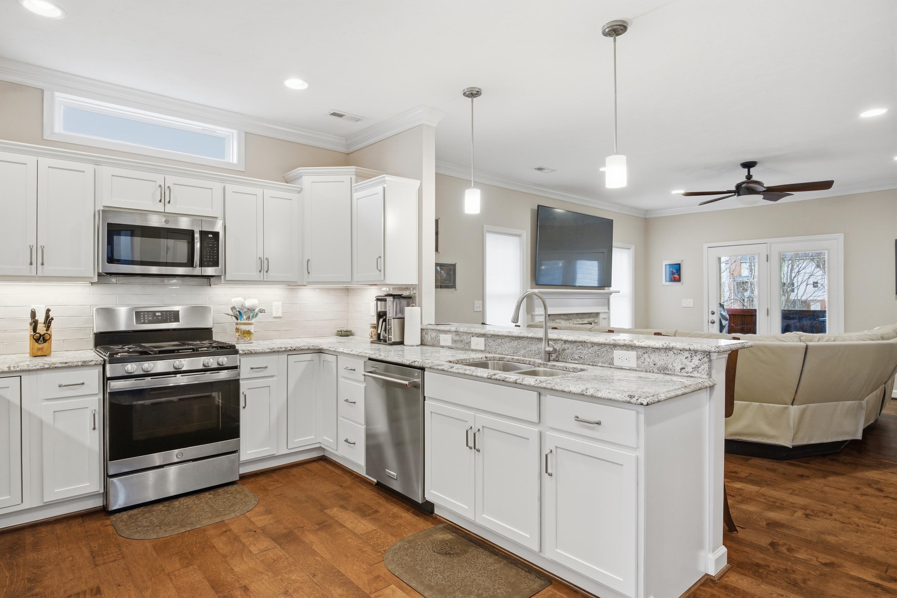 3101 Isabel Lane