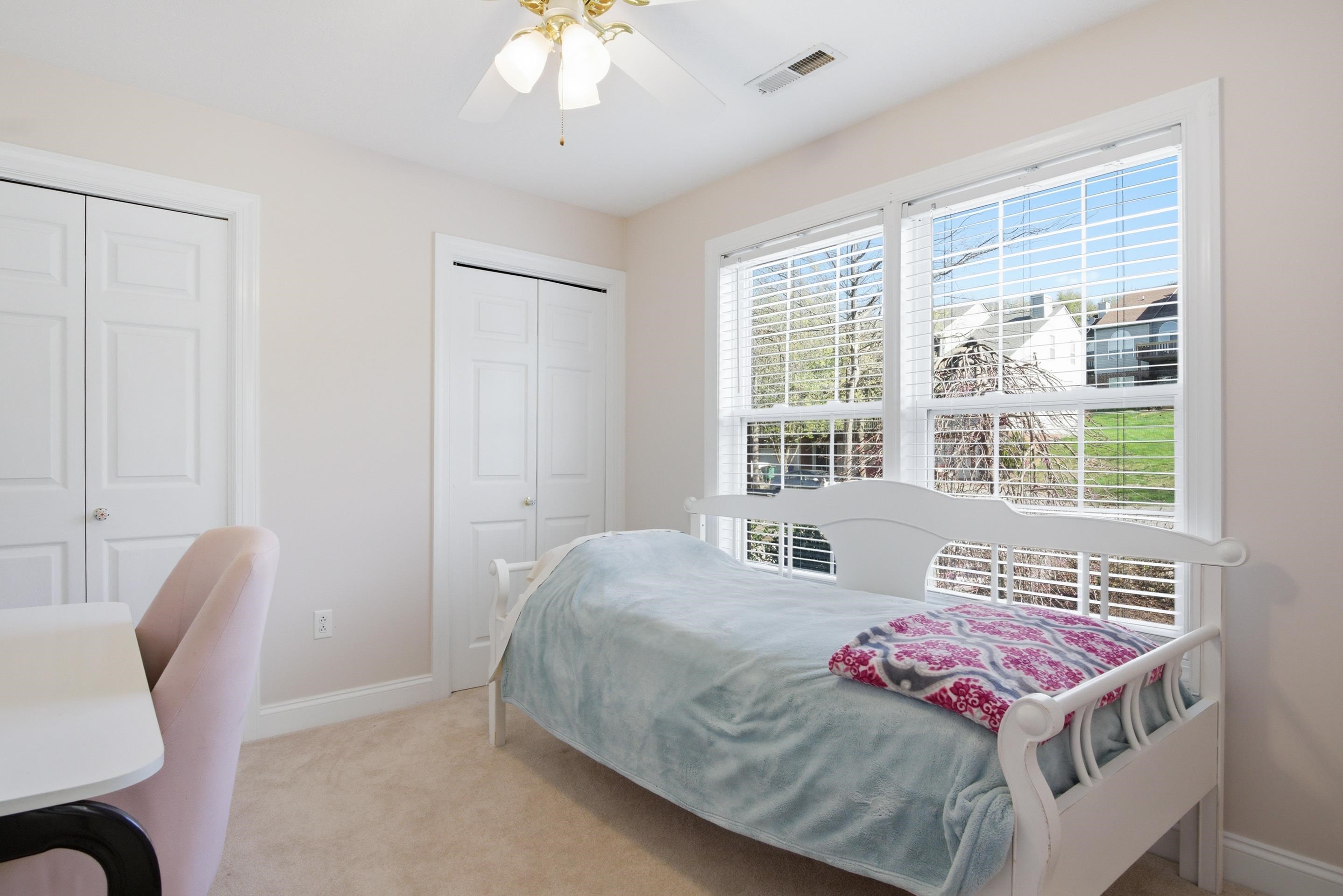 450 SILVER LEAF DR Drive
