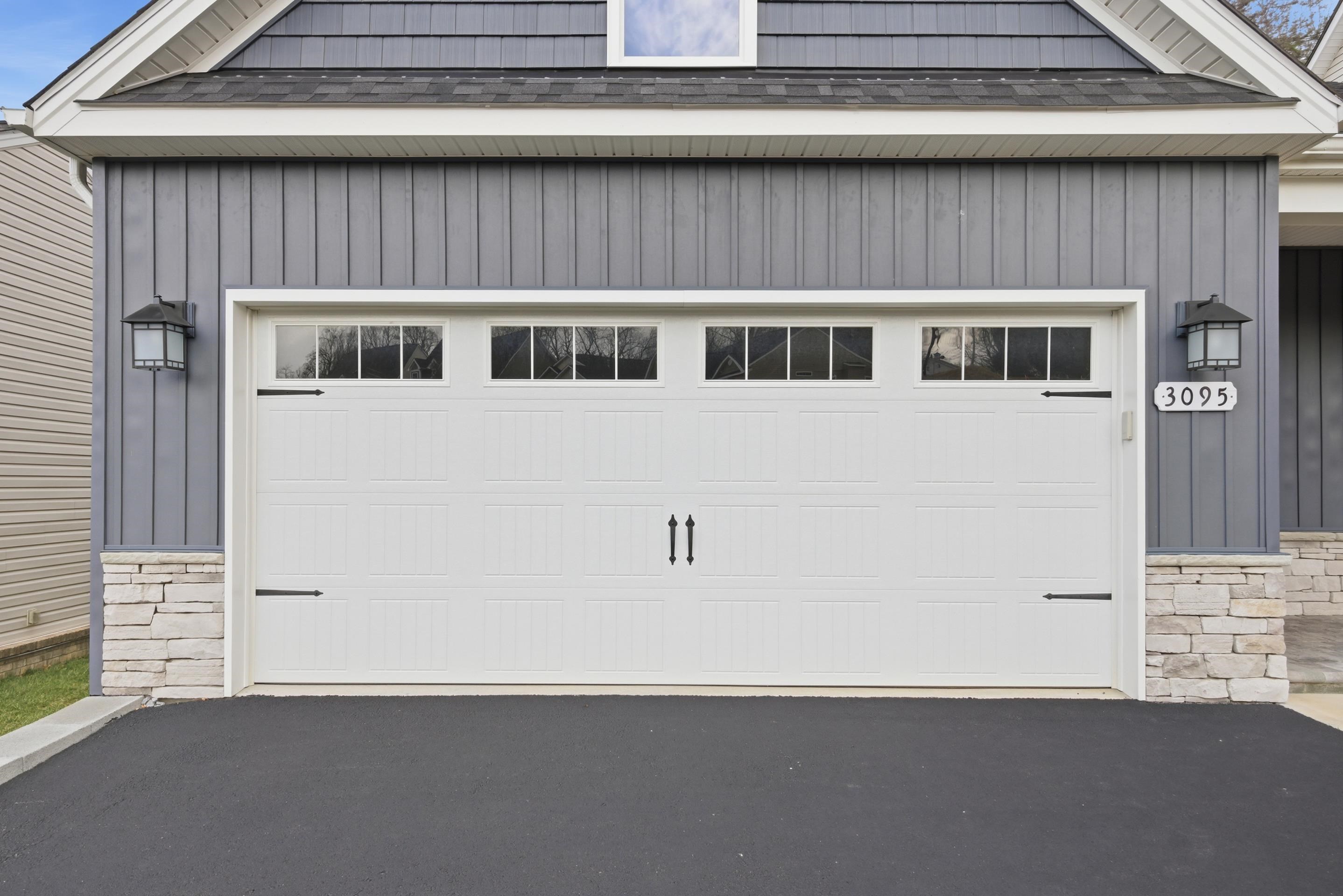 3095 Isabel Lane