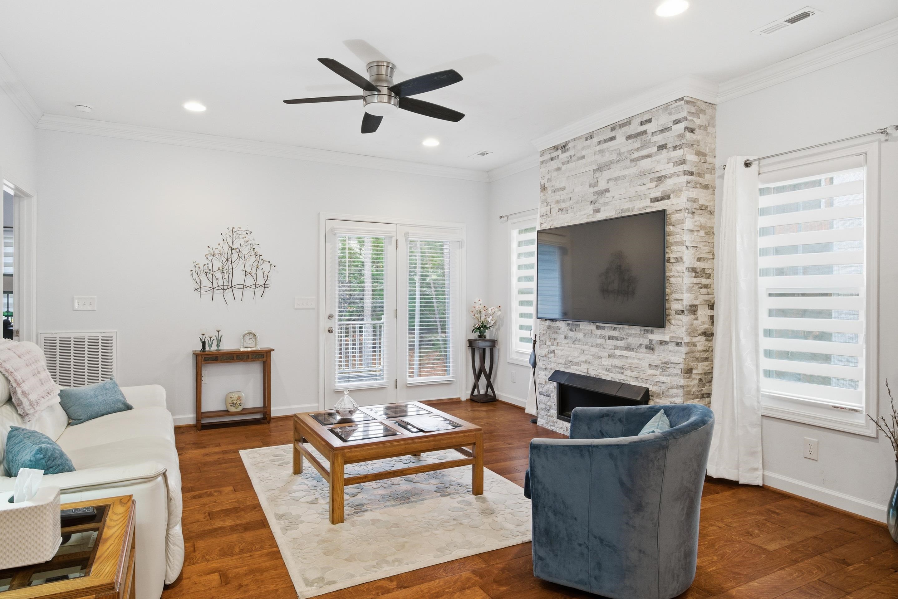 3095 Isabel Lane