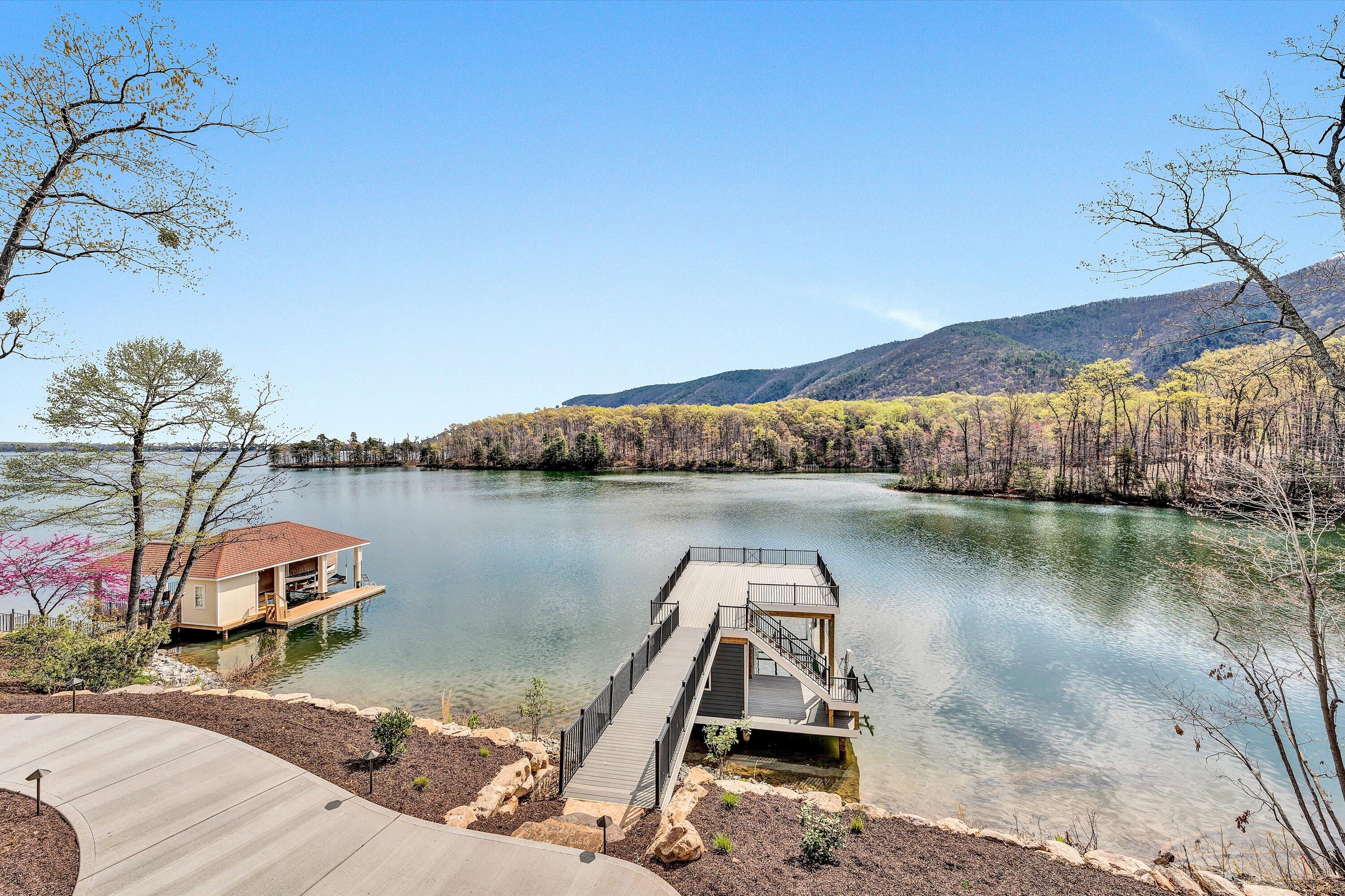 308 Mountain Vista DR