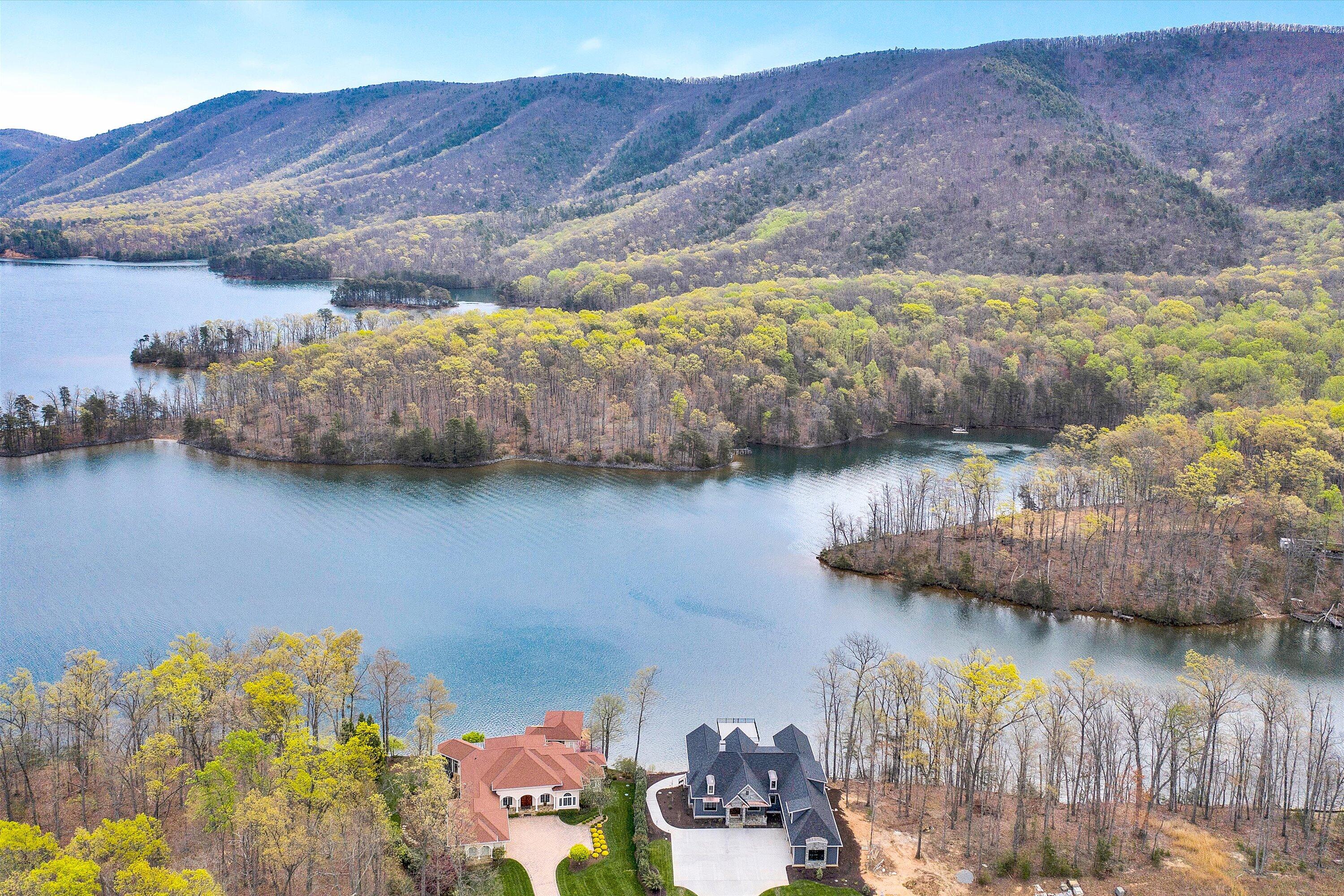 308 Mountain Vista DR