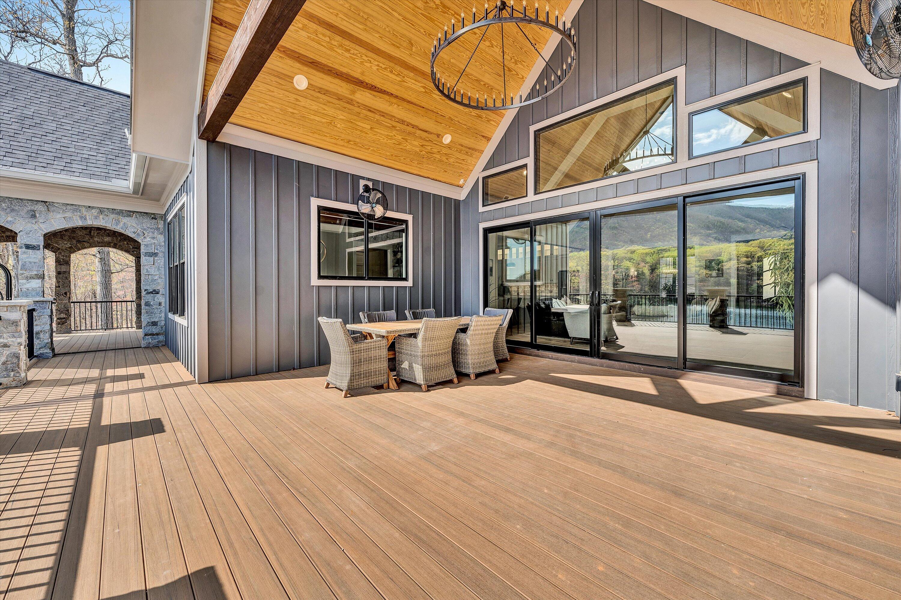 308 Mountain Vista DR