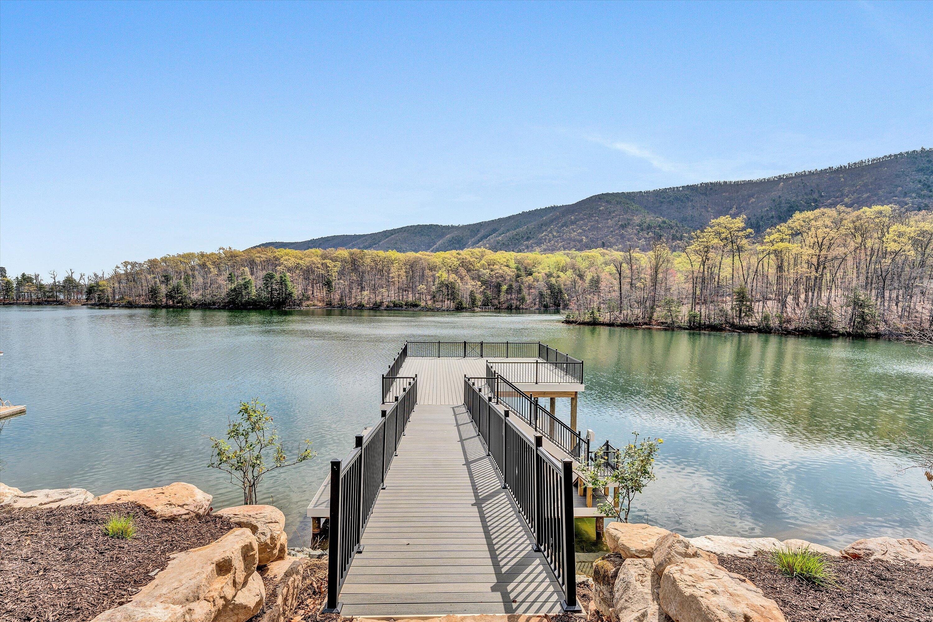 308 Mountain Vista DR