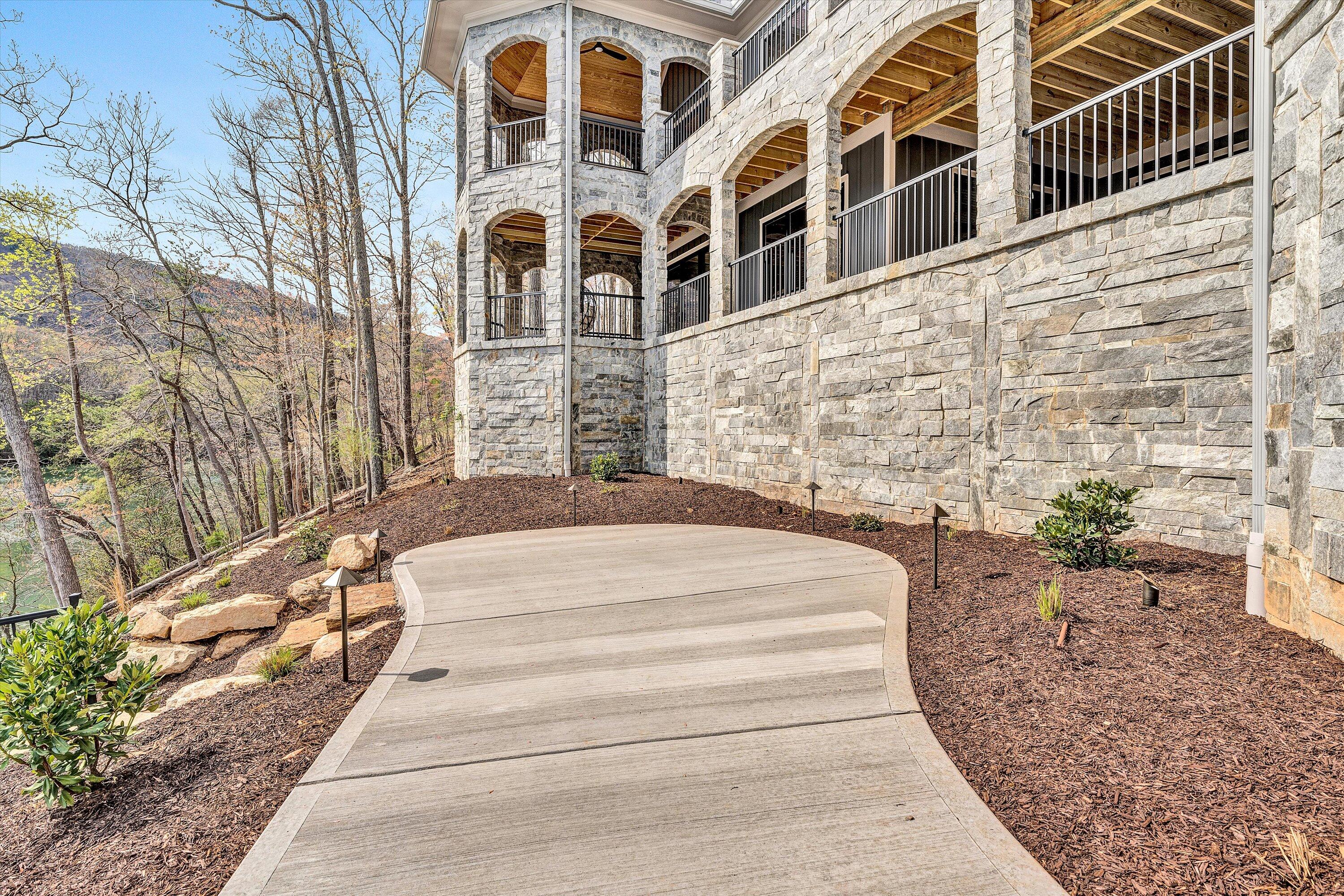 308 Mountain Vista DR