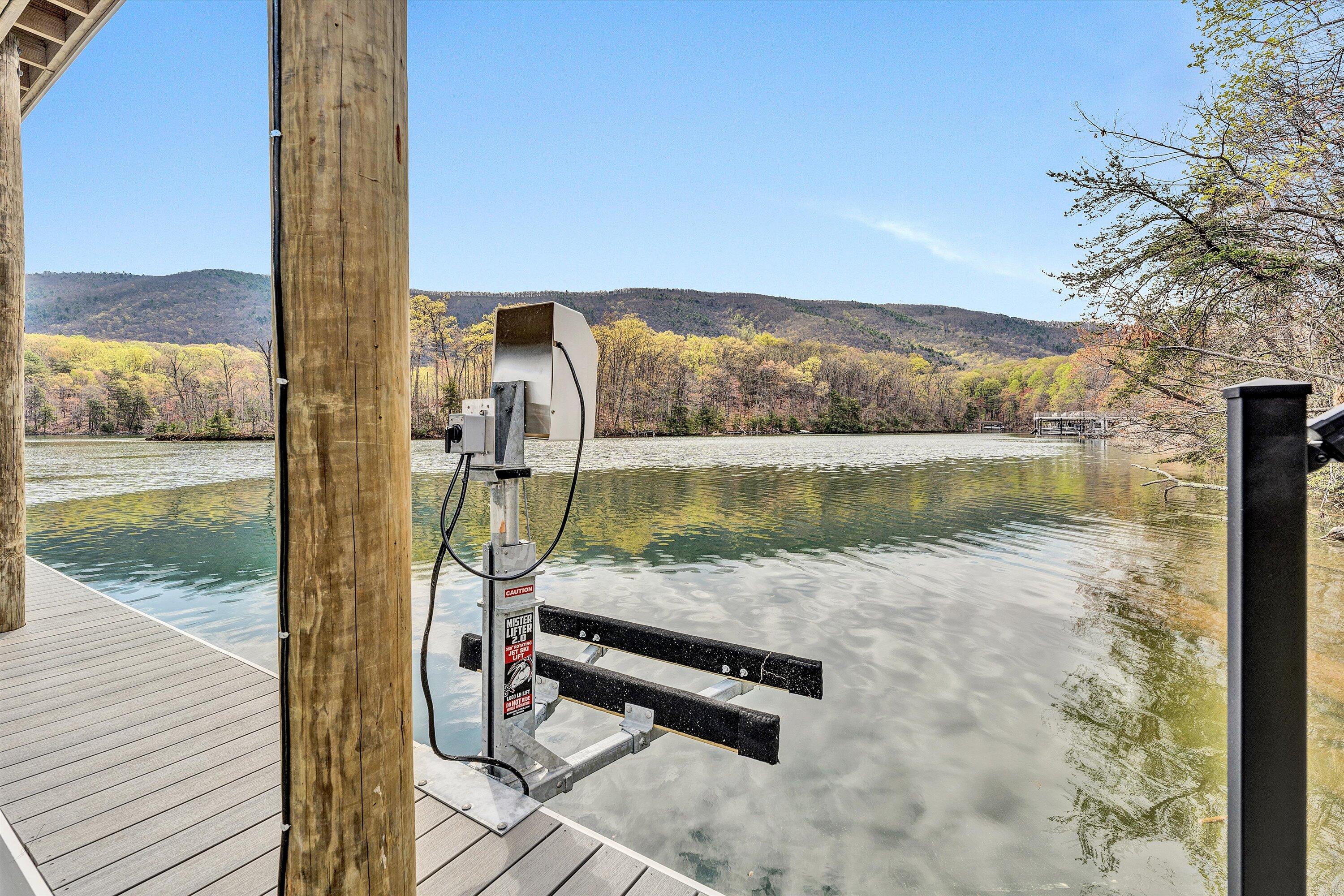 308 Mountain Vista DR