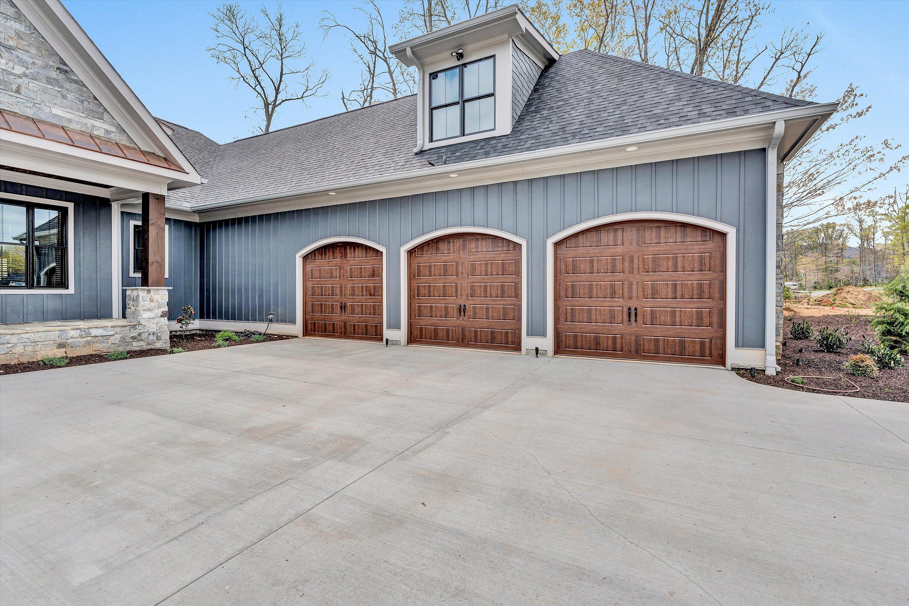 308 Mountain Vista DR