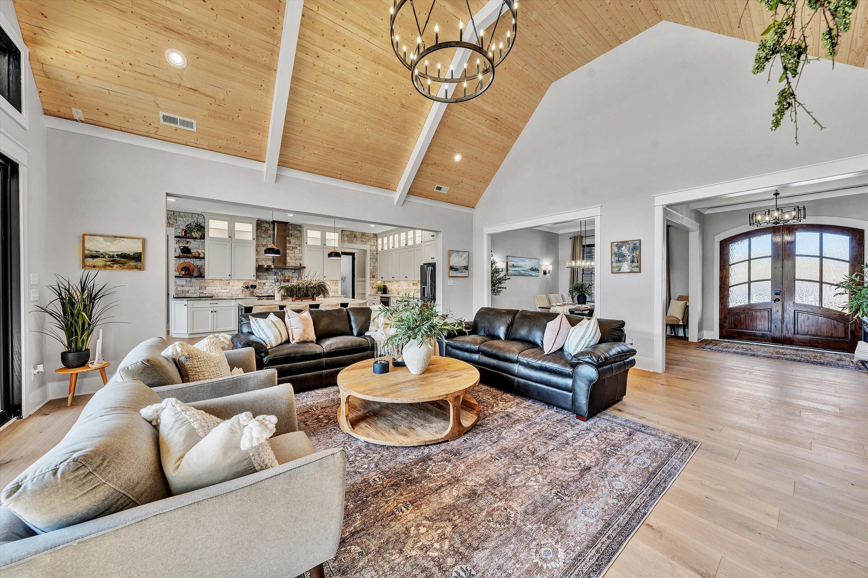 308 Mountain Vista DR