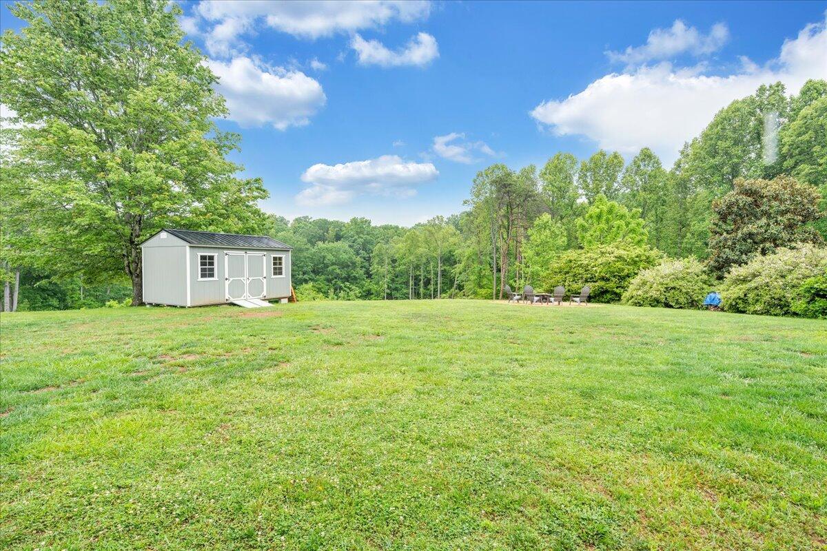 640 Morewood RD