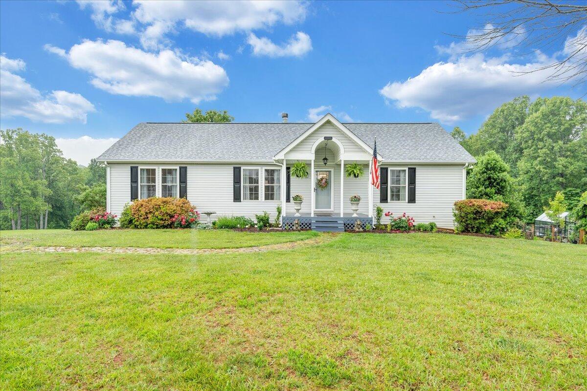 640 Morewood RD