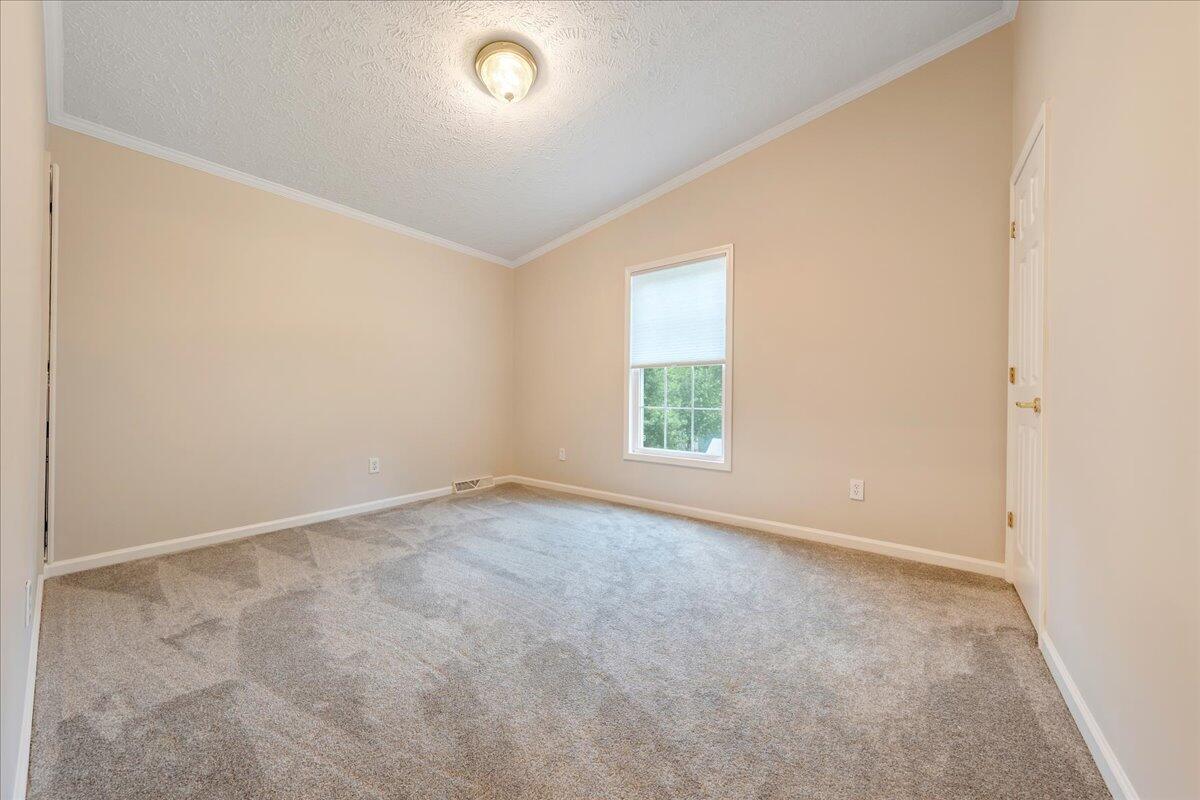 640 Morewood RD