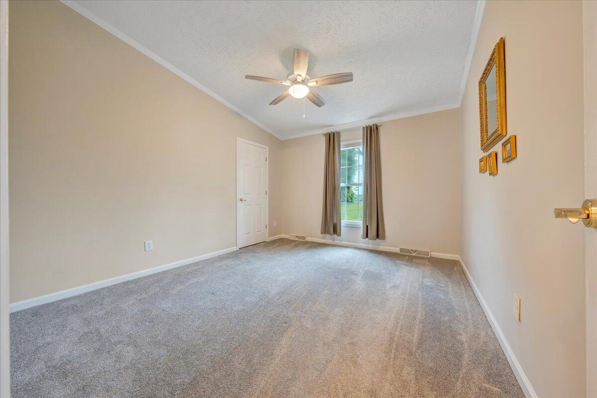 640 Morewood RD