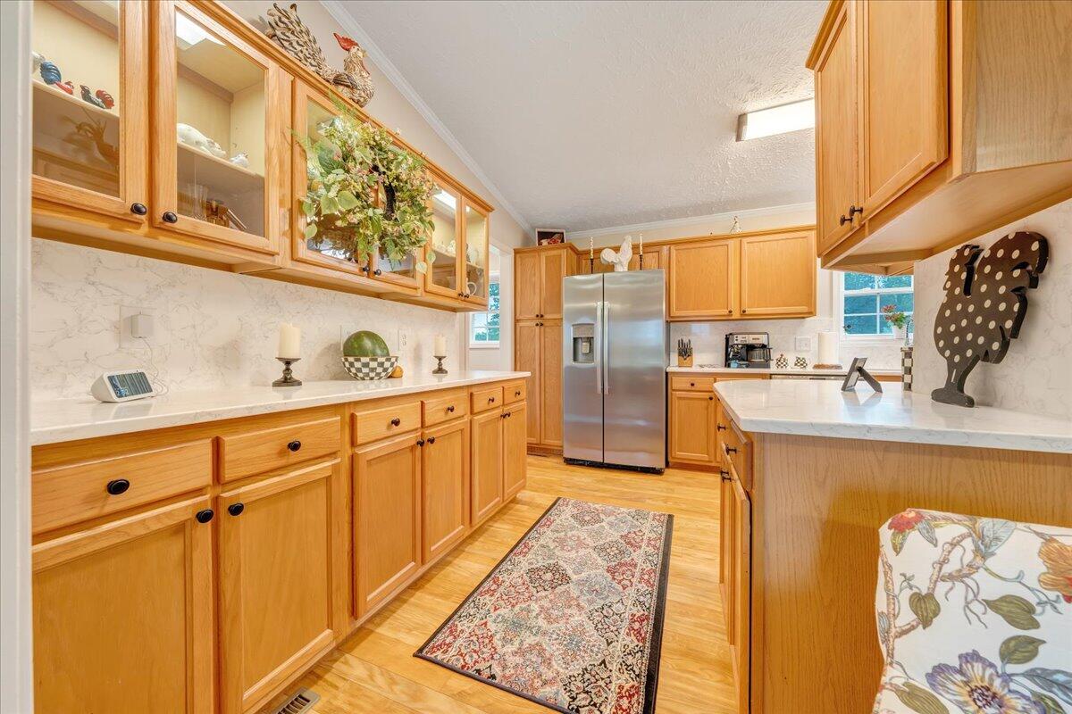 640 Morewood RD