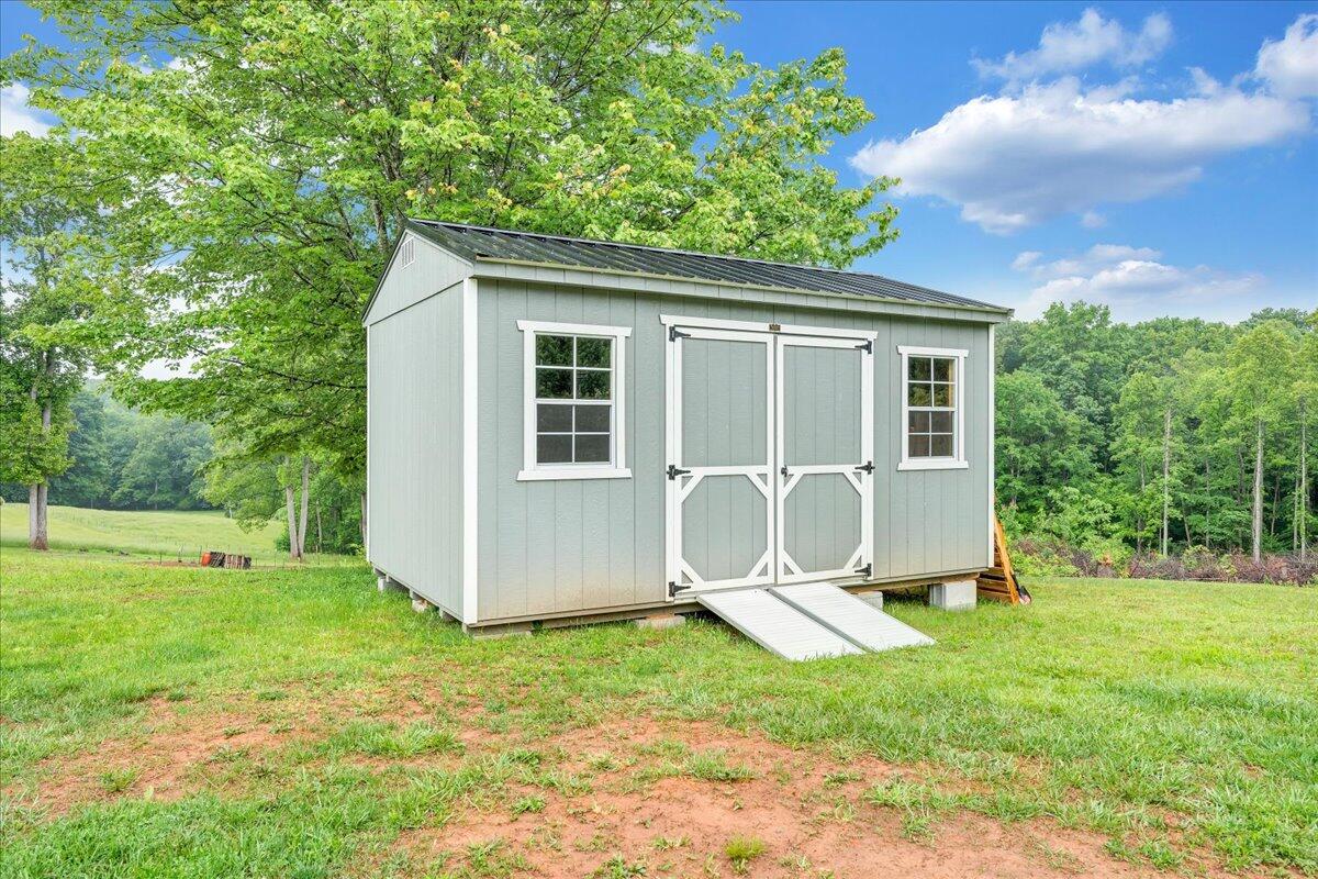 640 Morewood RD