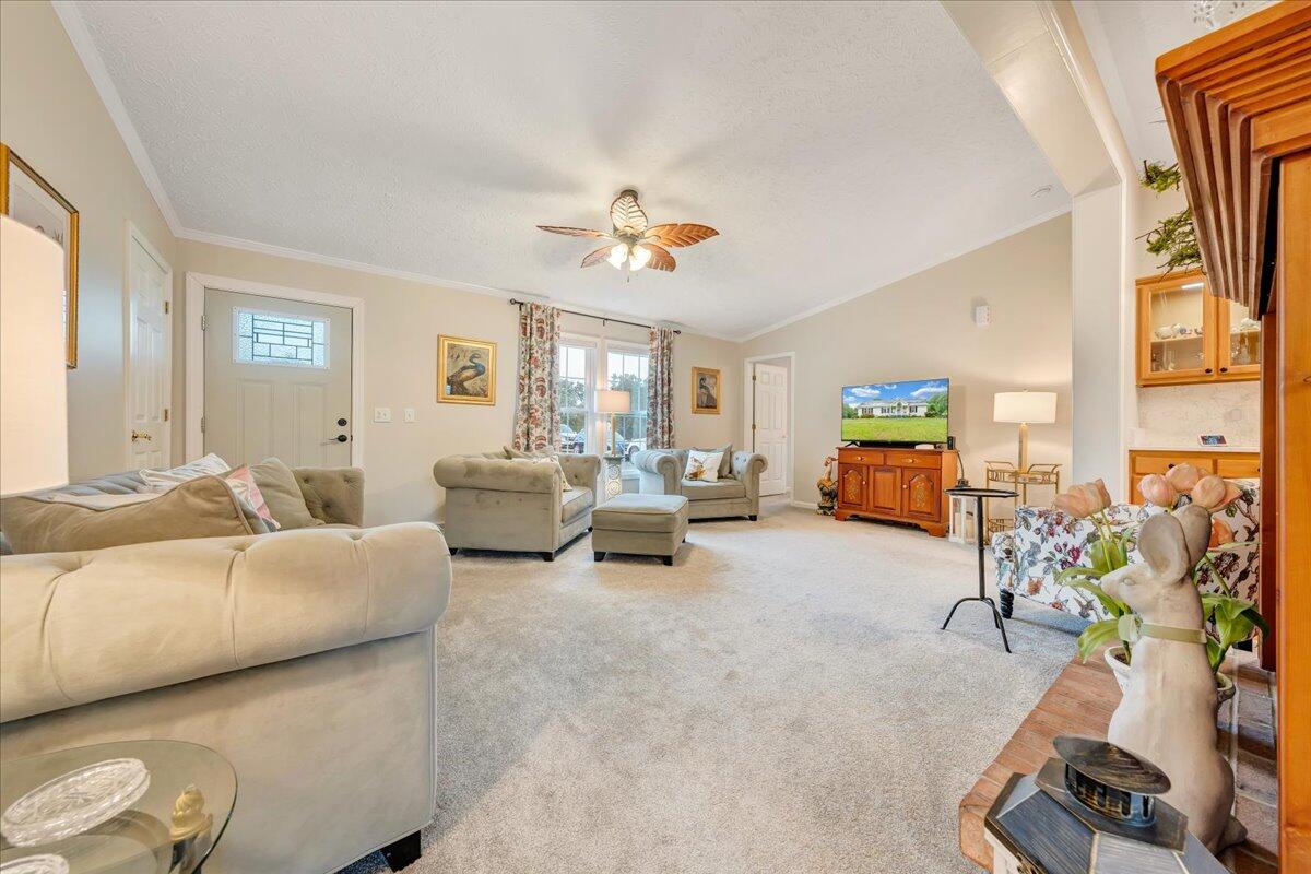 640 Morewood RD