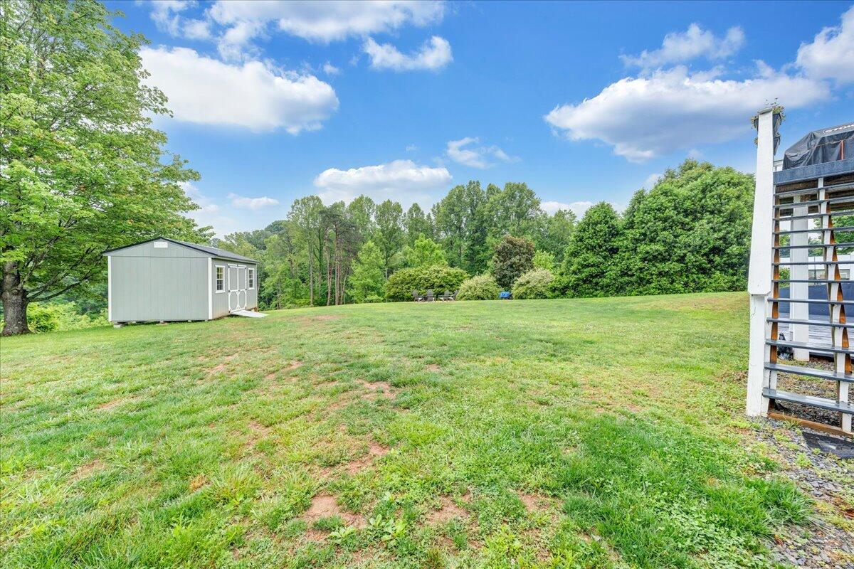 640 Morewood RD