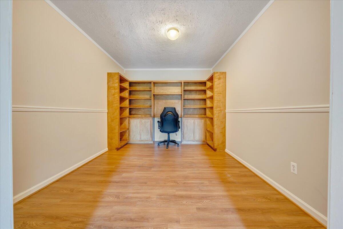 640 Morewood RD