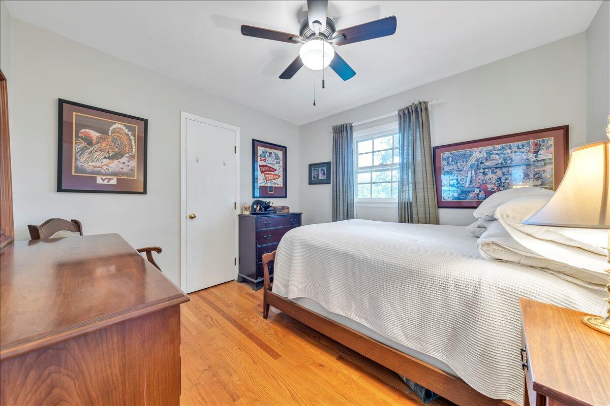 2973 Tree Swallow RD